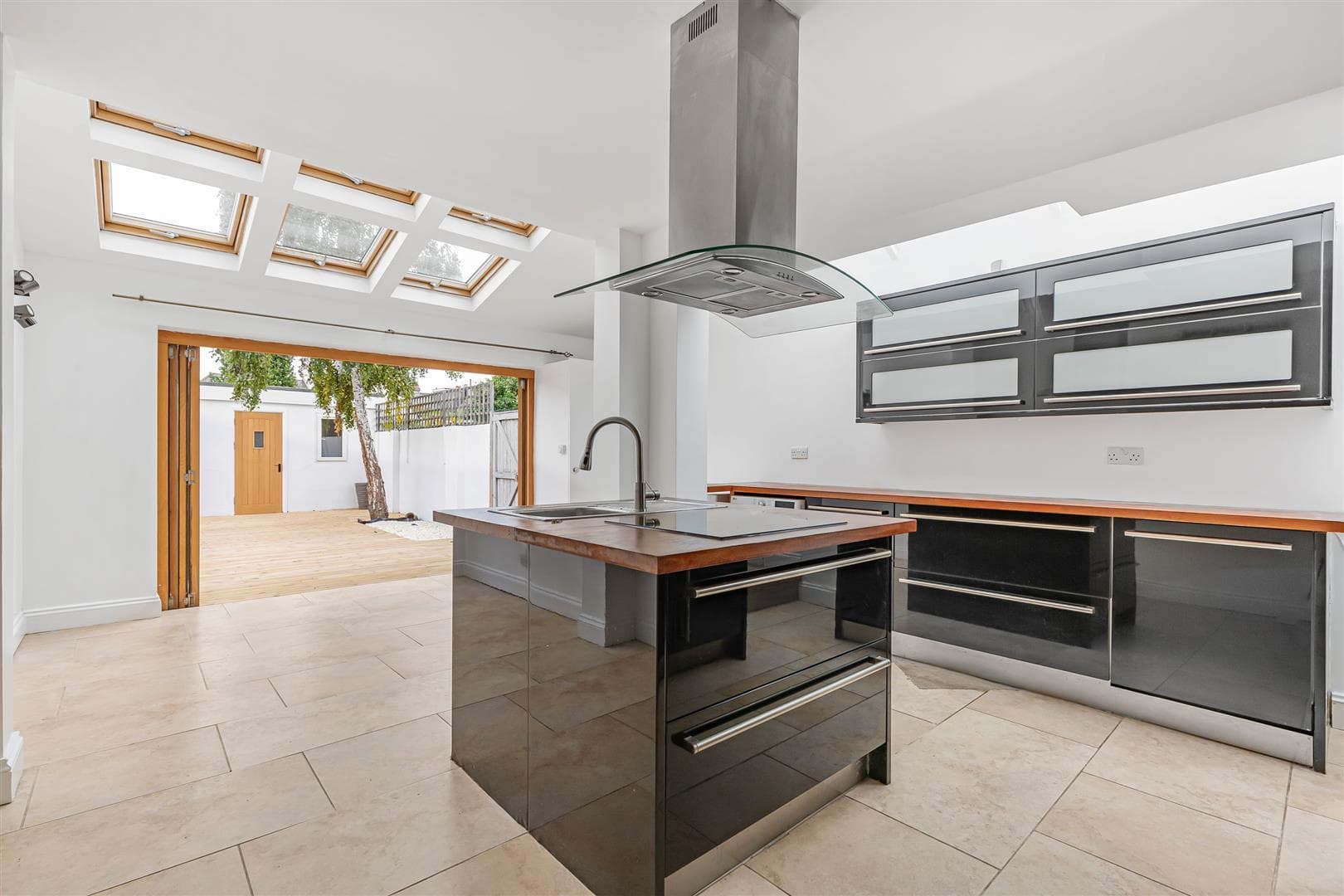 Queens Road, East Sheen, SW14 8PH