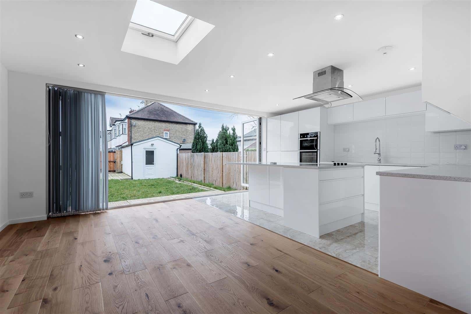 Clifford Avenue, East Sheen, SW14 7BS