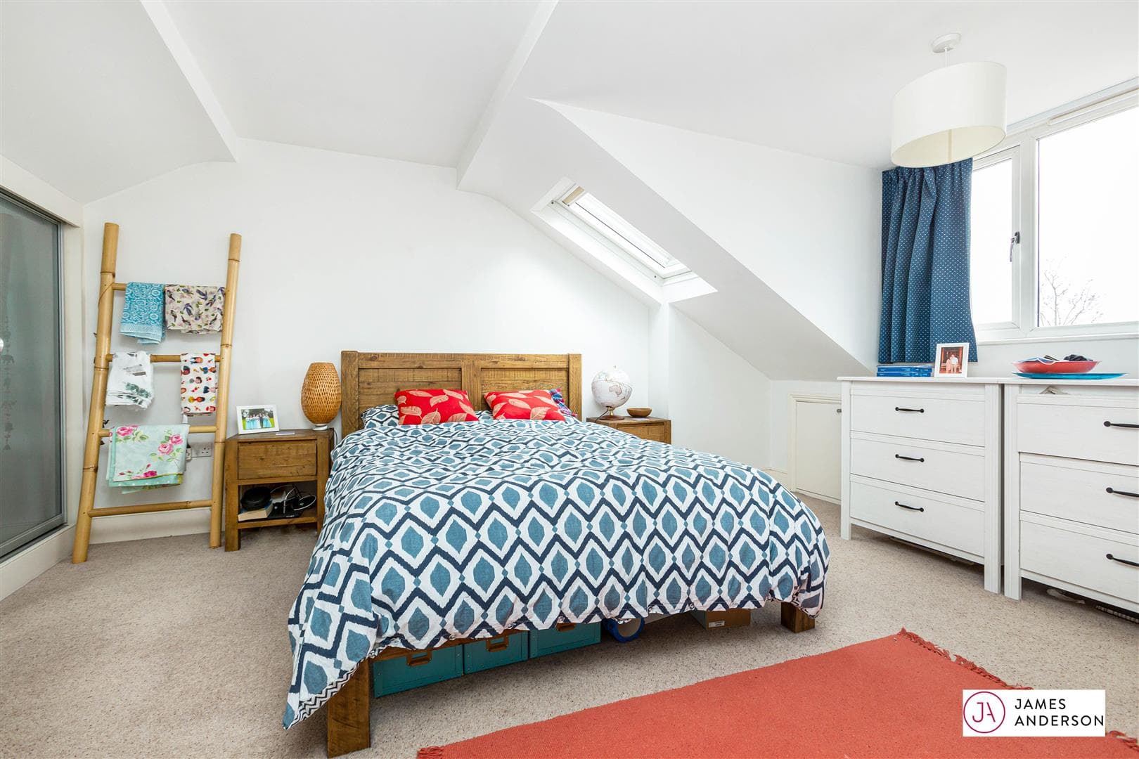 Upper Richmond Road West, East Sheen, London, SW14 8QR