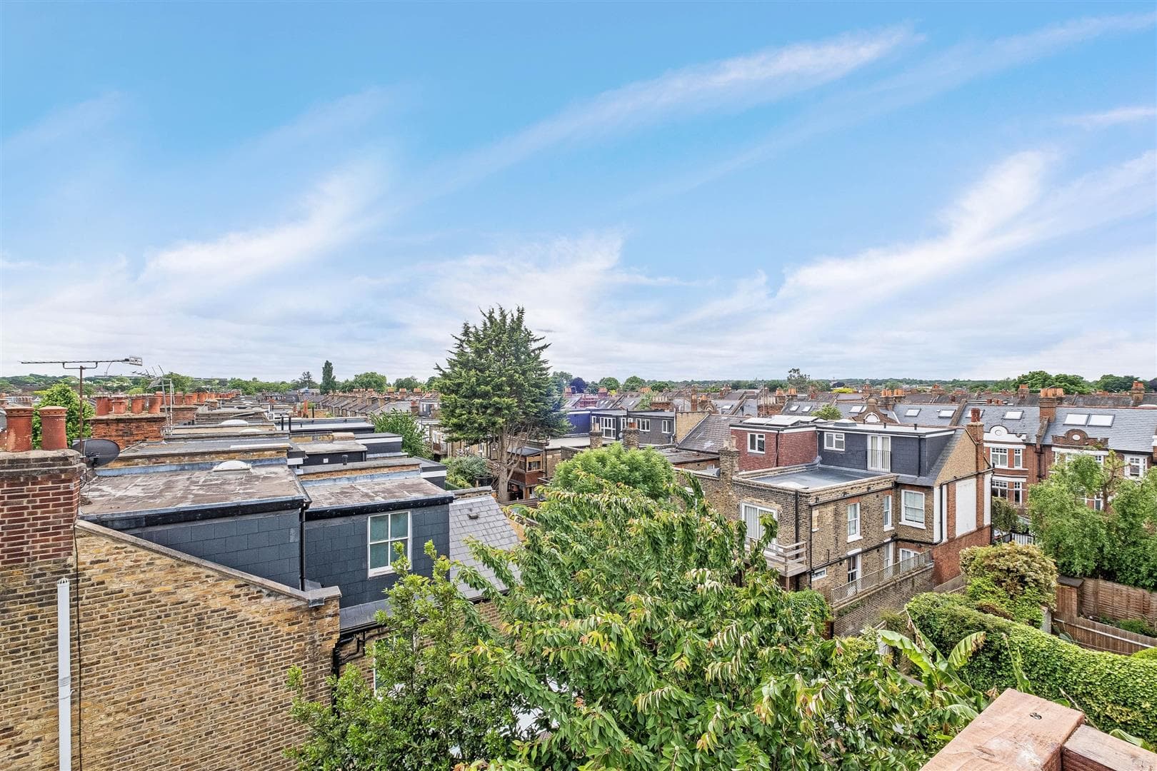 Mortlake High Street, Mortlake, London, SW14 8SL