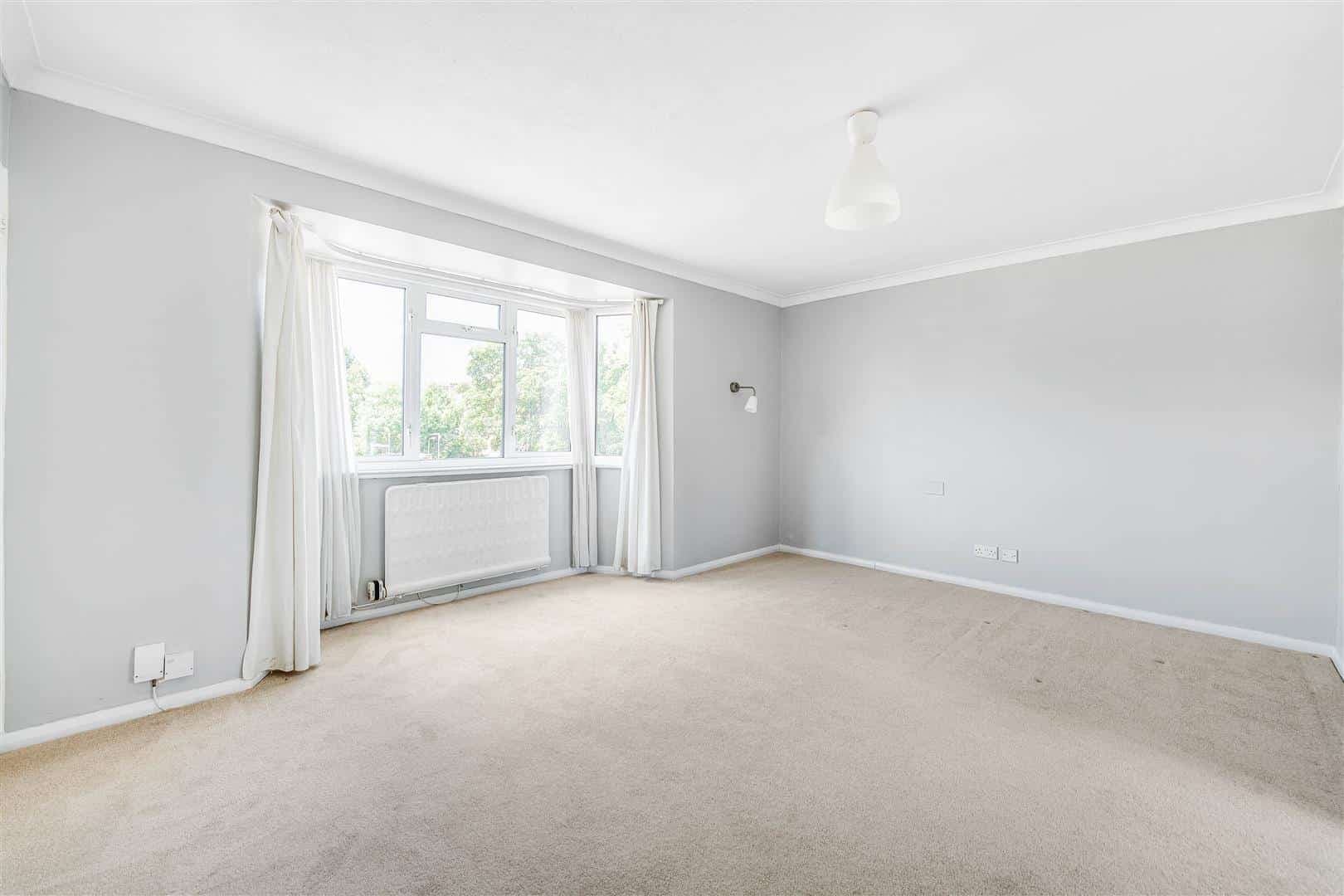 St. Leonards Road, London, SW14 7LS