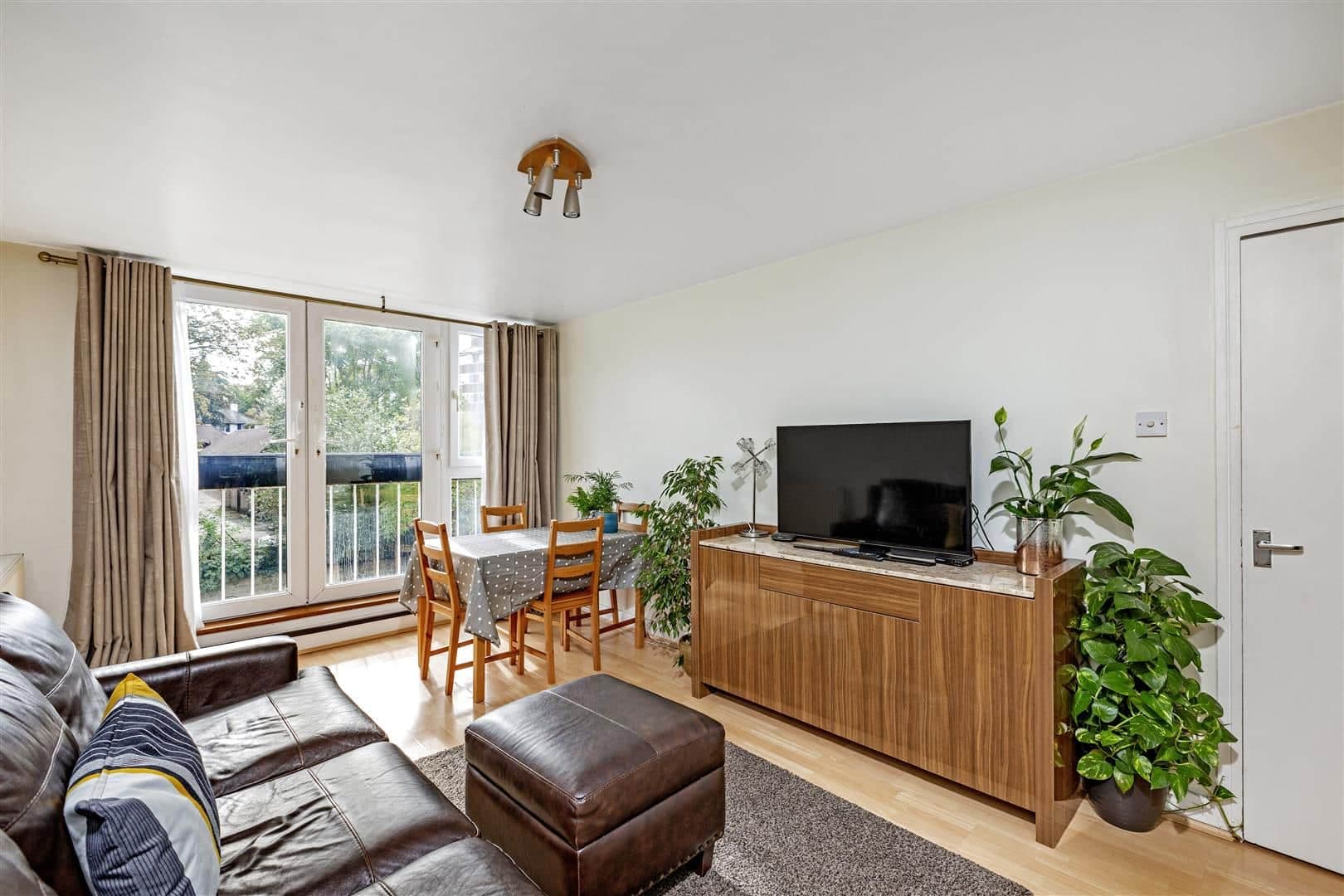 Upper Richmond Road West, London, SW14 7DH