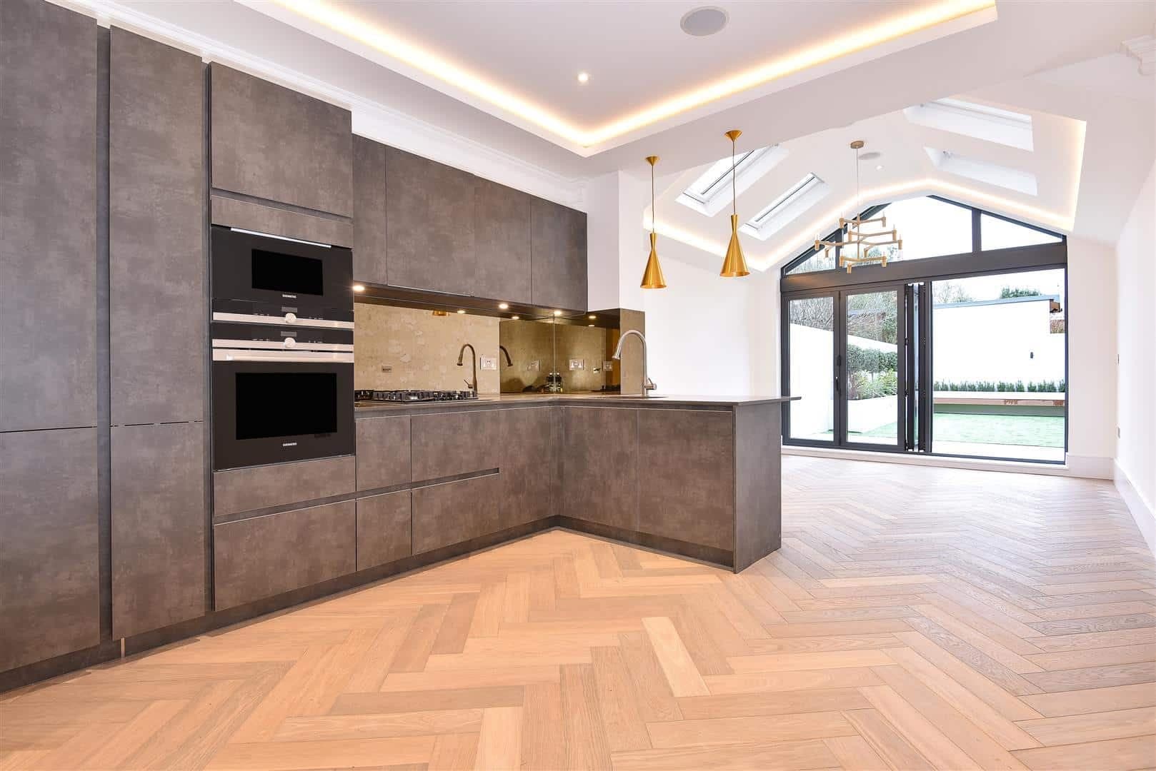 Upper Richmond Road, Putney, London, SW15 5QY