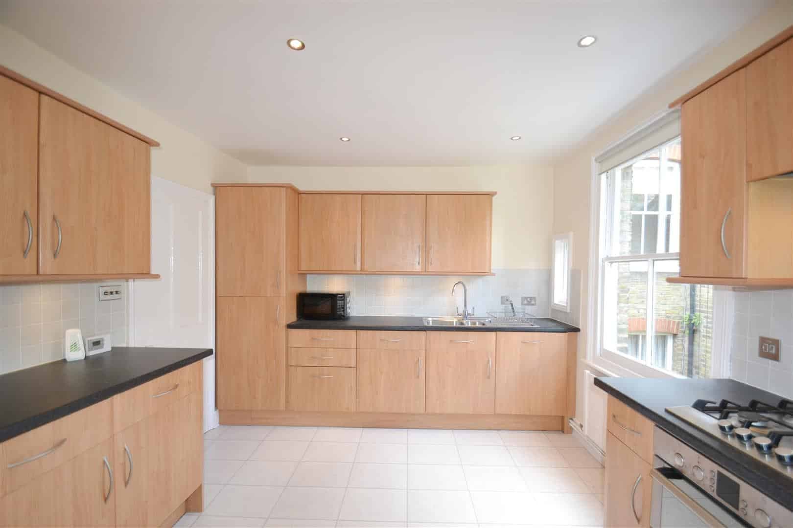 Lyric Road, Barnes, London, SW13 9QA