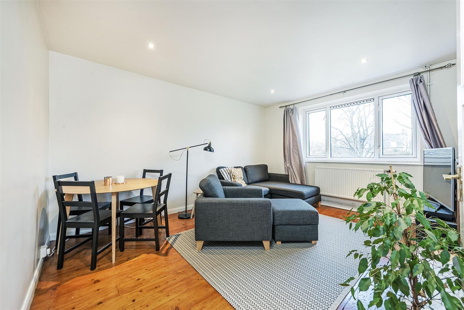 Beverley Road, Barnes, London, SW13 0NA