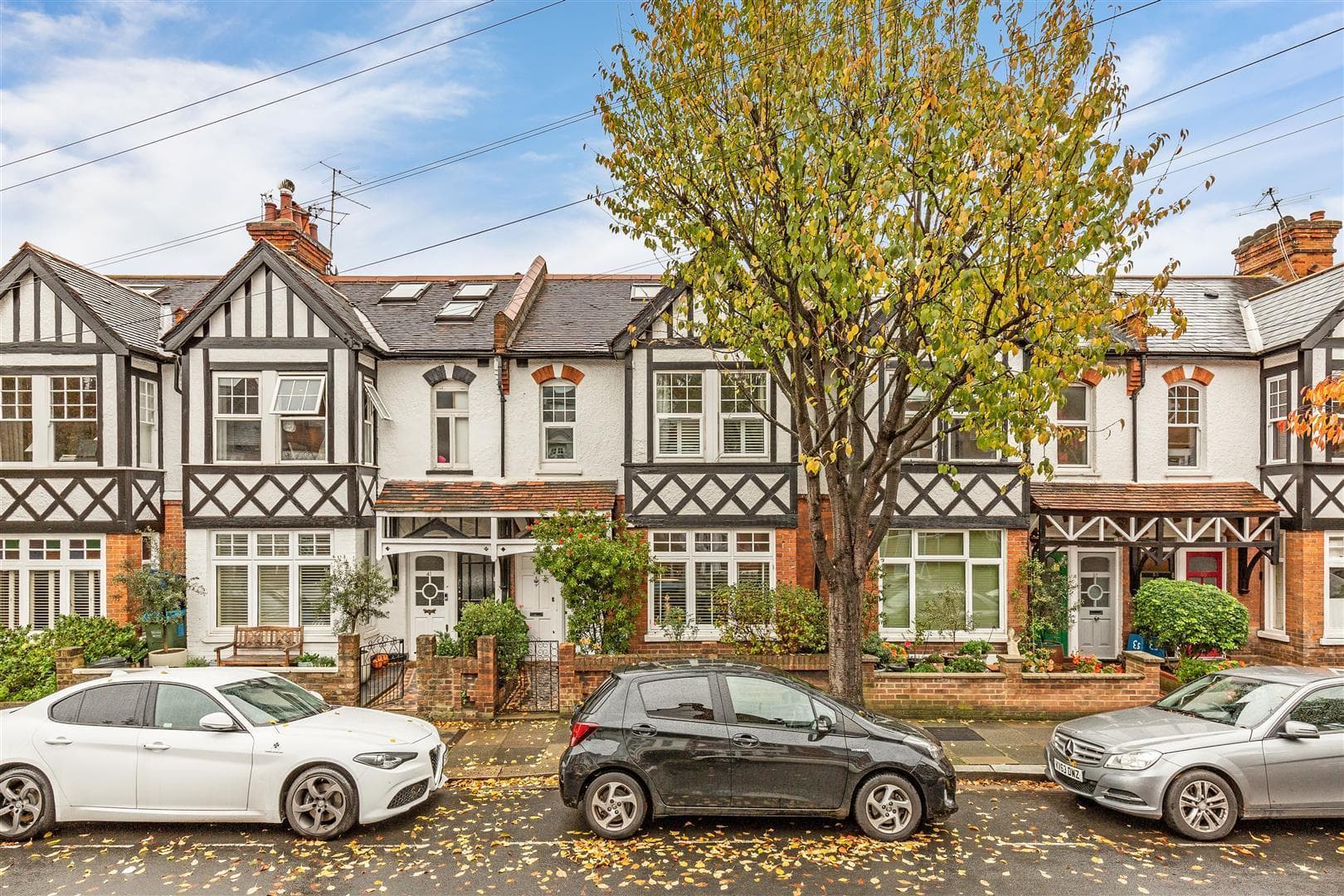 Cowley Road, Barnes, London, SW14 8QB