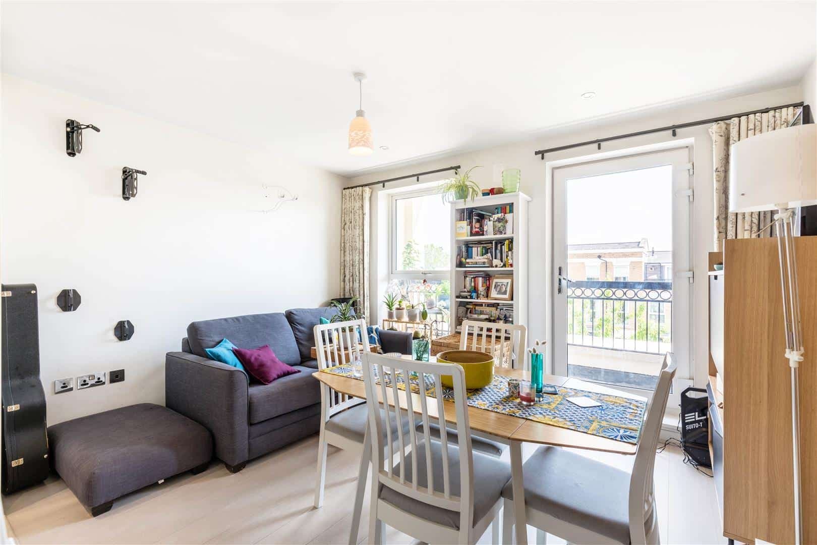 Wadham Mews, Mortlake, London, SW14 7DA