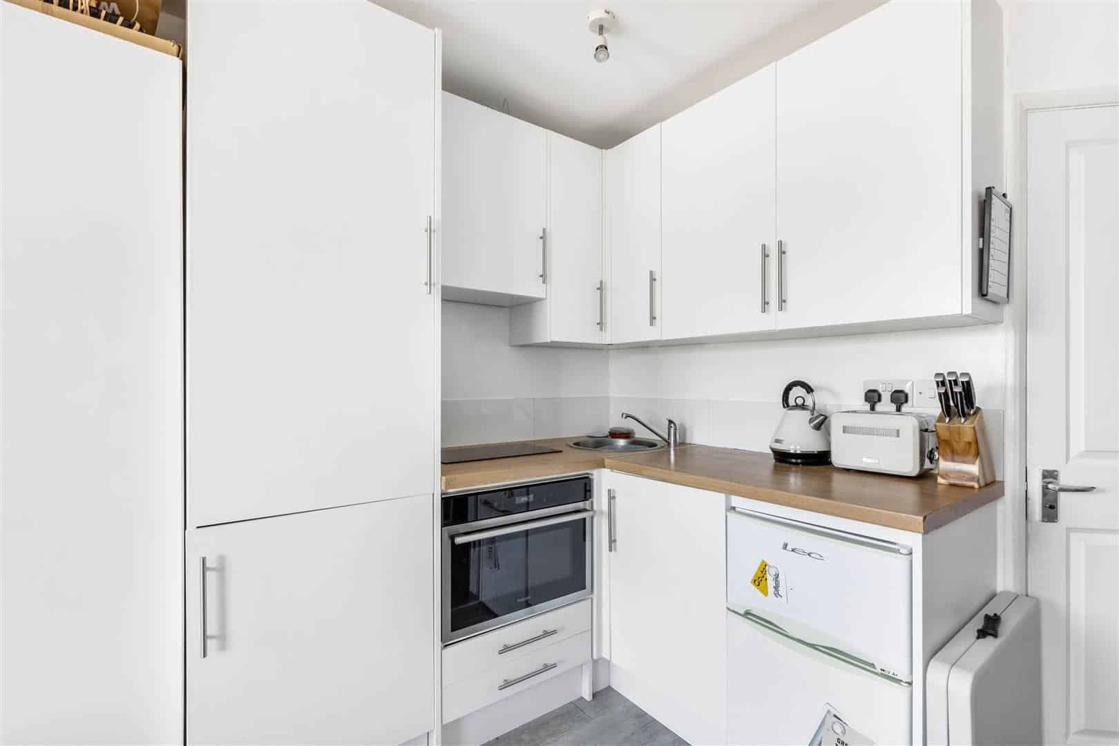 Upper Richmond Road West, London, SW14 7JN