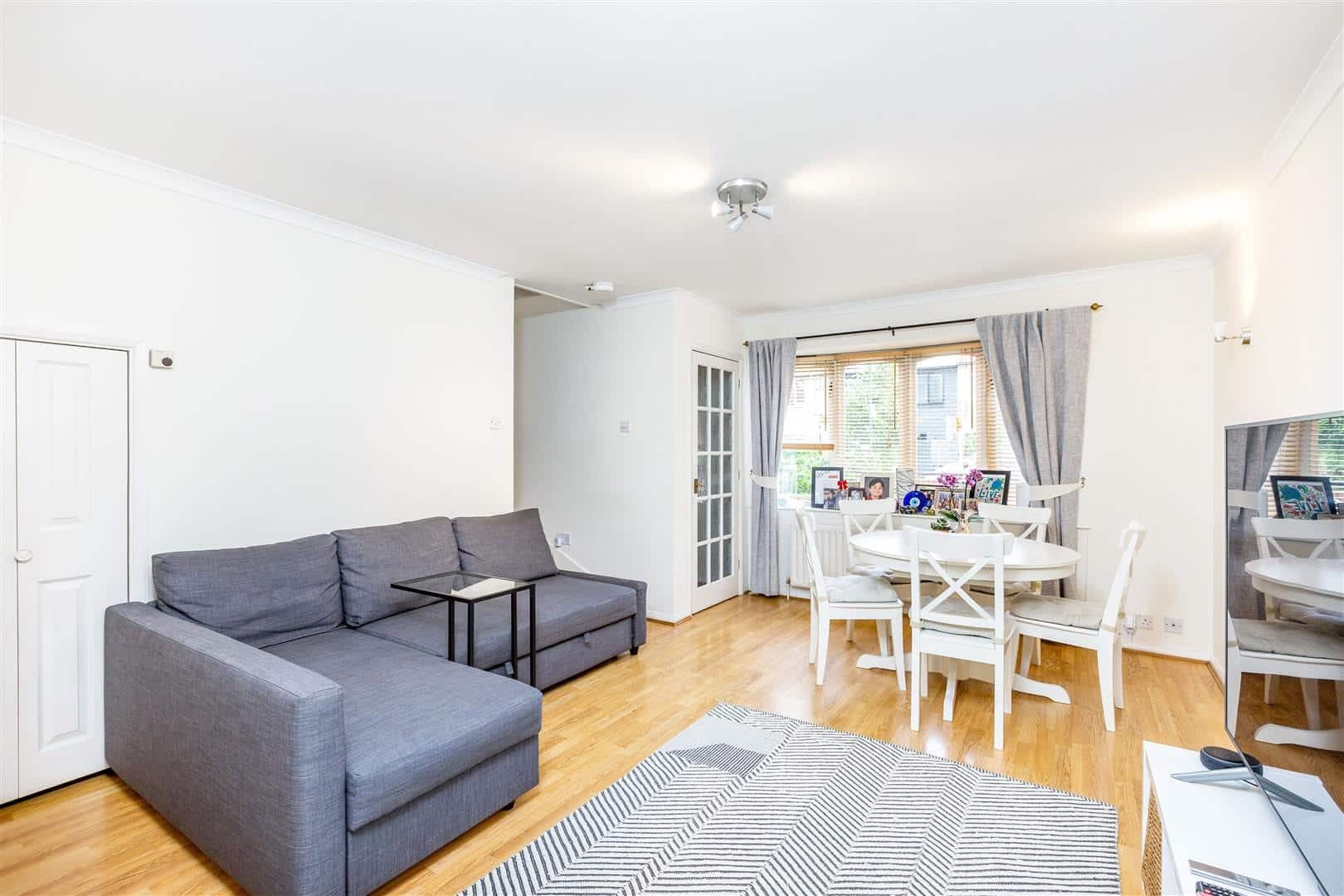 Stillingfleet Road, Barnes, London, SW13 9AG