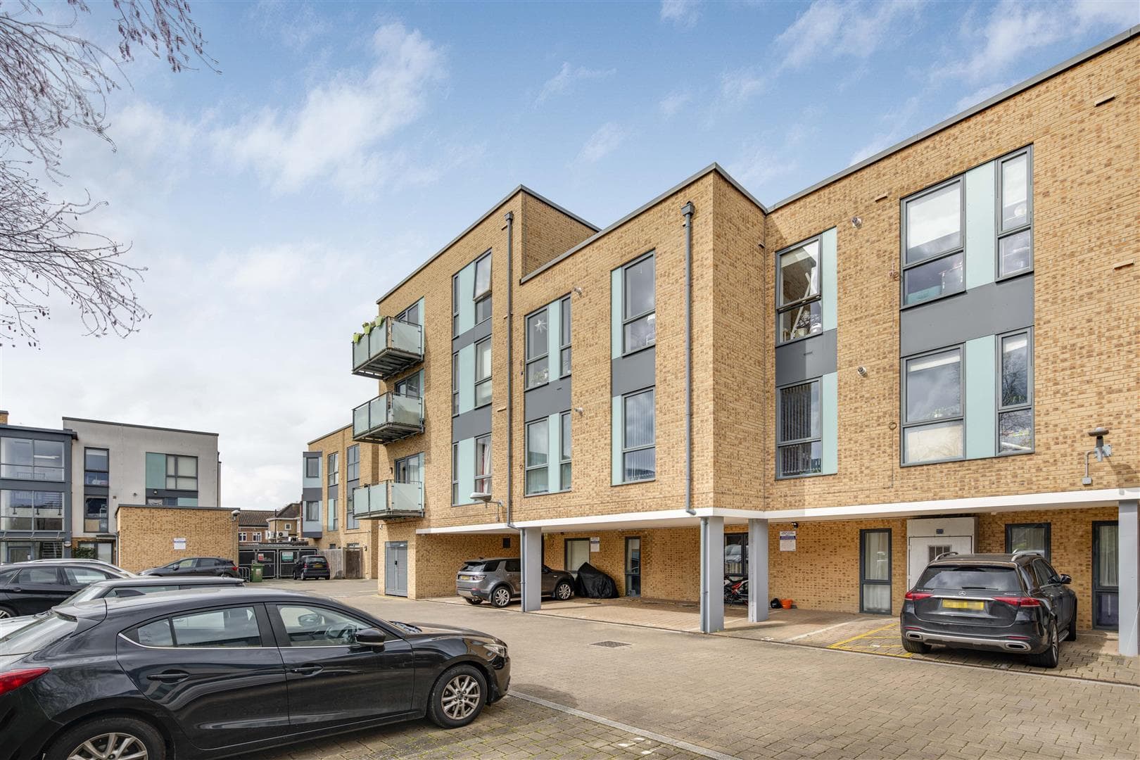 Lower Richmond Road, Richmond, TW9 4NG