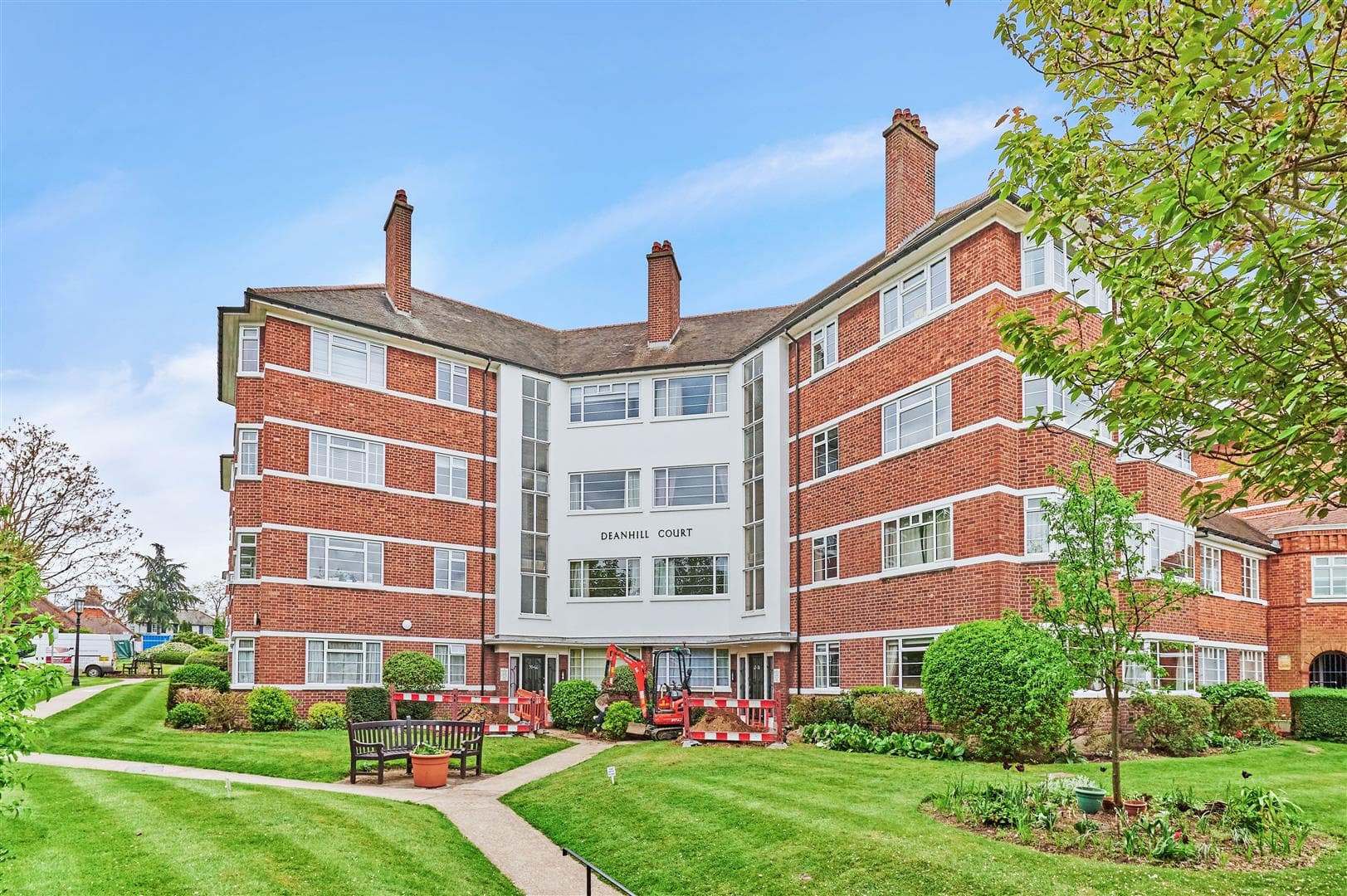 Upper Richmond Road West, London, SW14 7DL