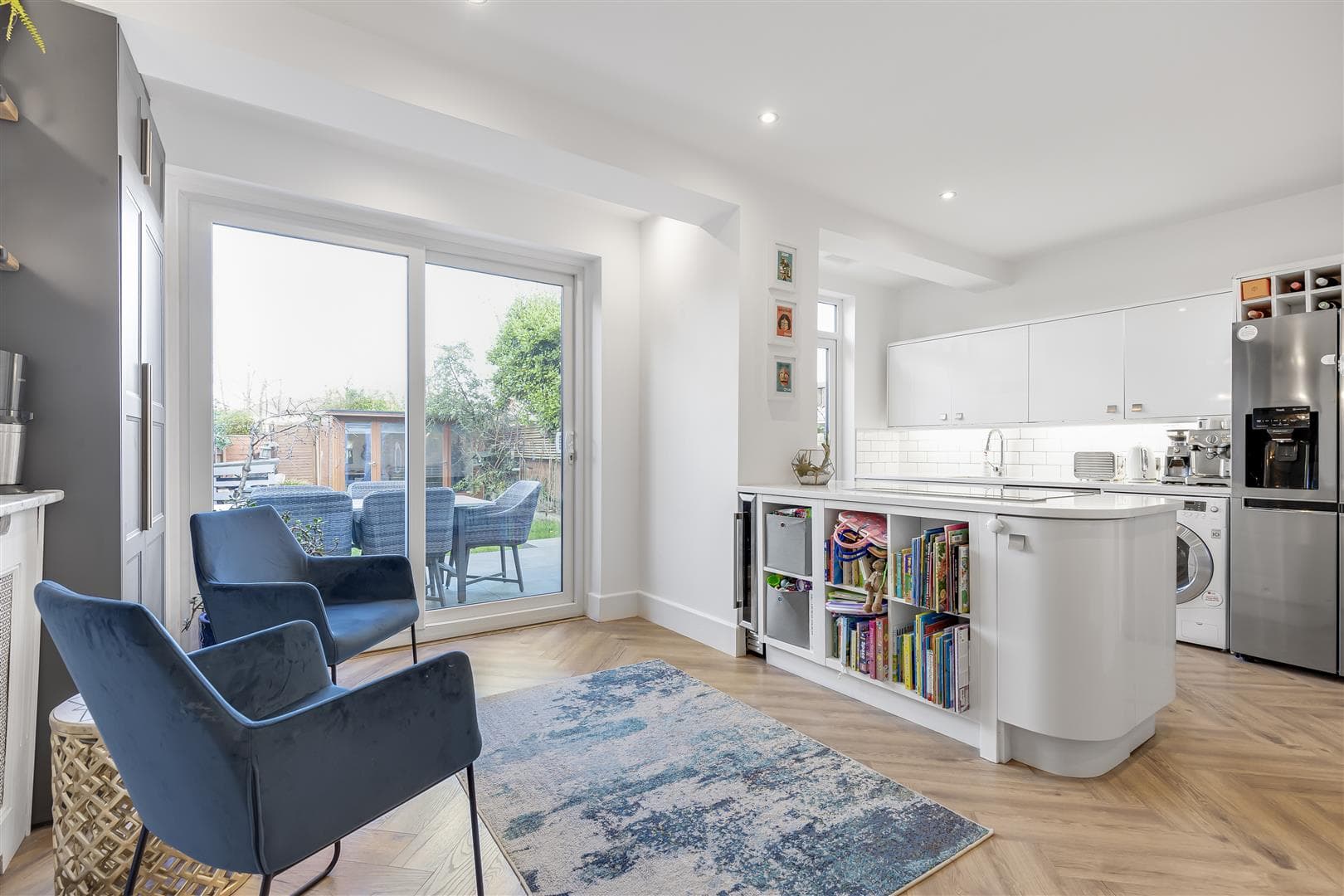 Tangier Road, Richmond, London, TW10 5DN