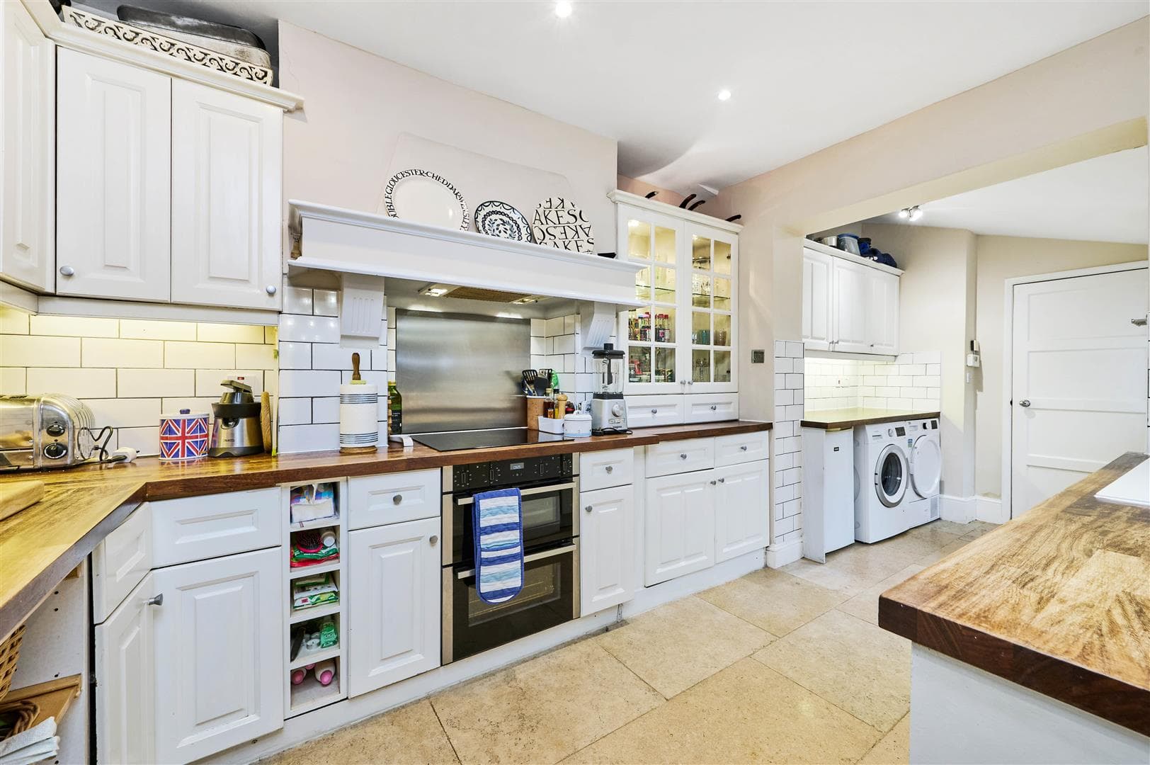 Portman Avenue, London, SW14 8NX