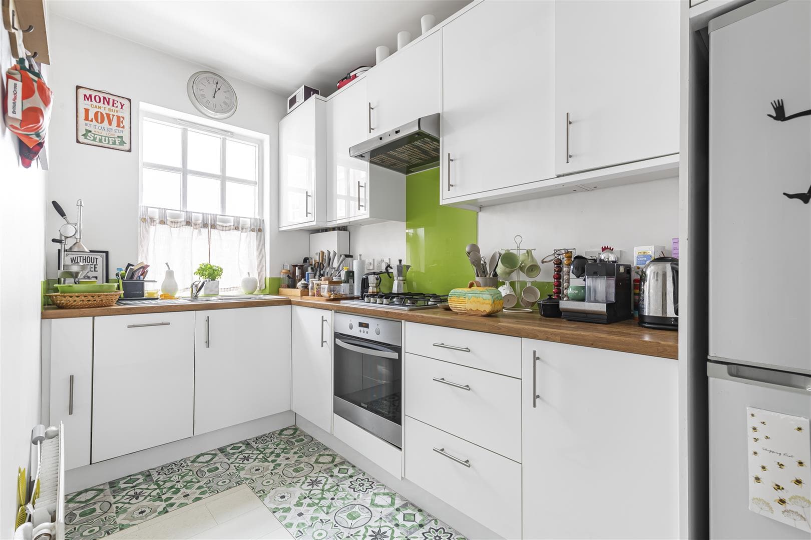 Sheen Lane, London, SW14 8AB