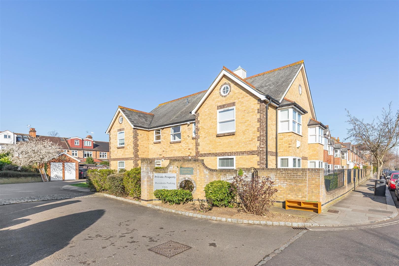 Avondale Road, Mortlake, London, SW14 8PN