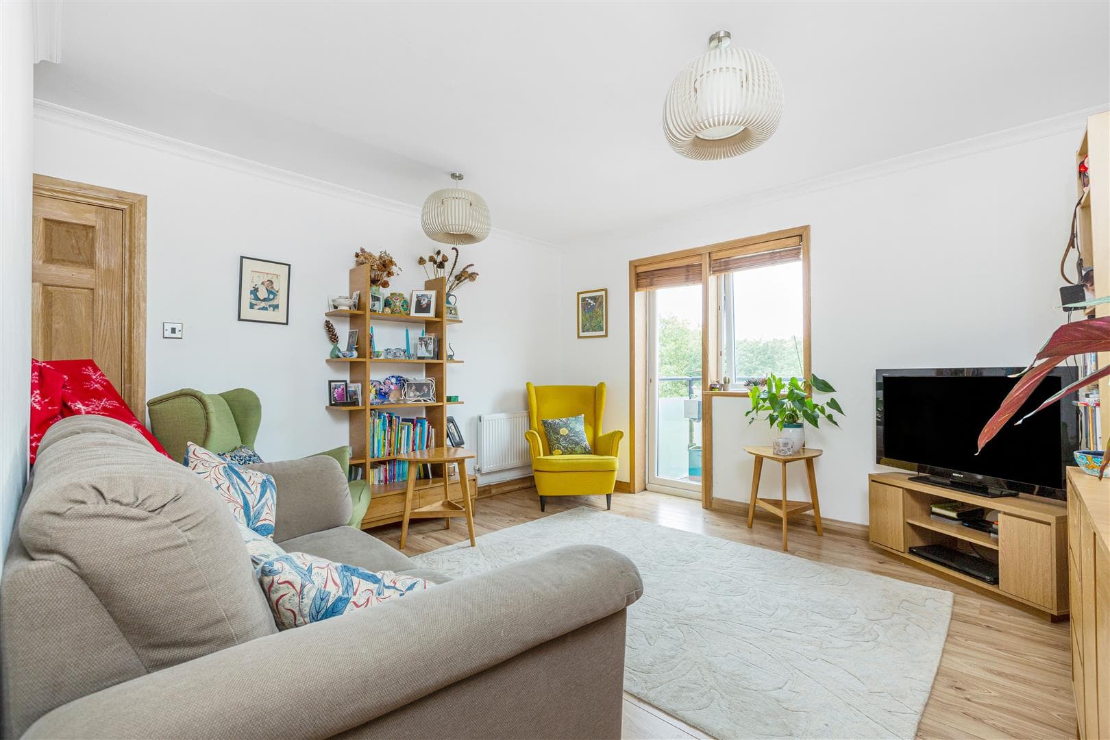 Clifford Avenue, London, SW14 7BX