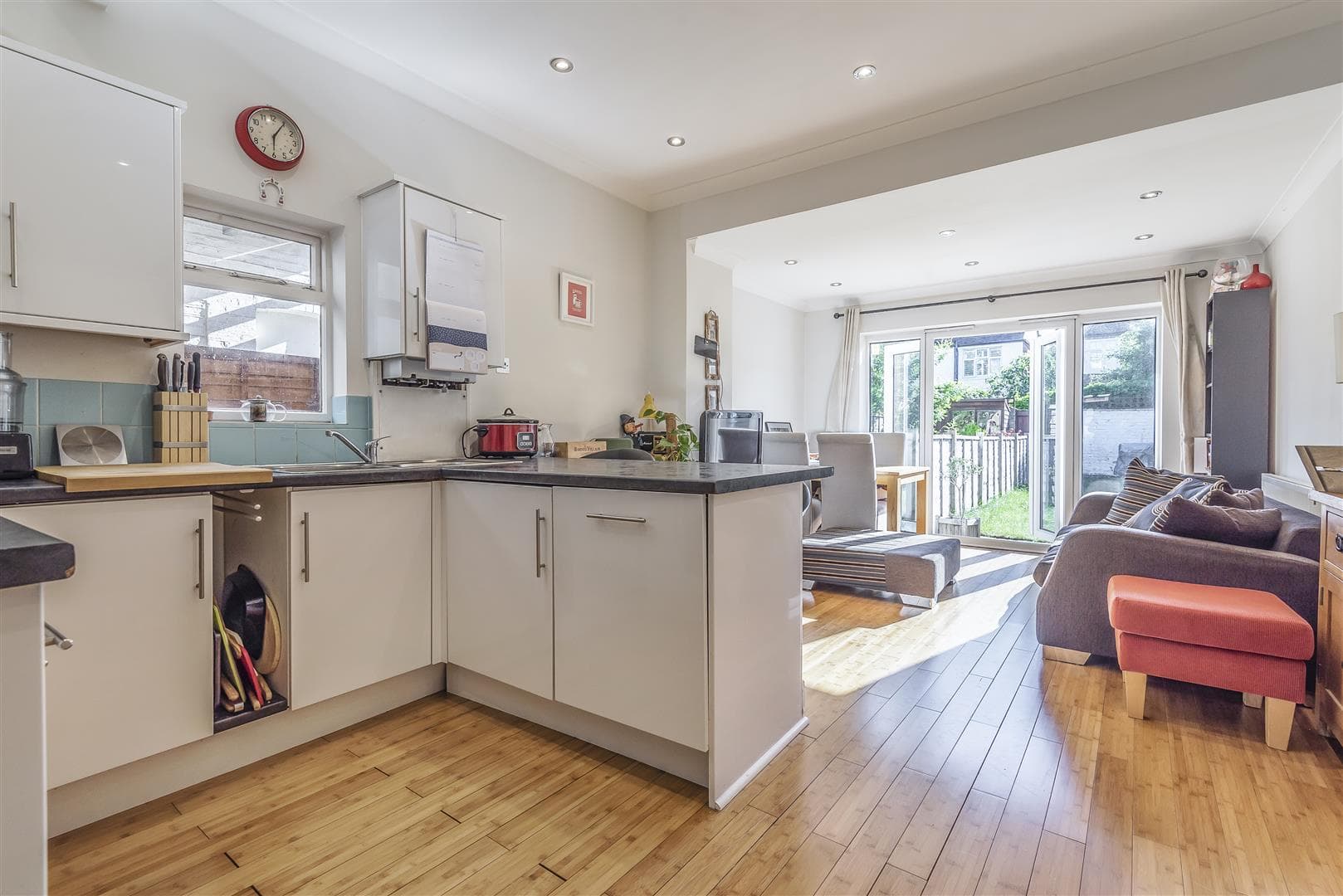 Avondale Road, Mortlake, London, SW14 8PT