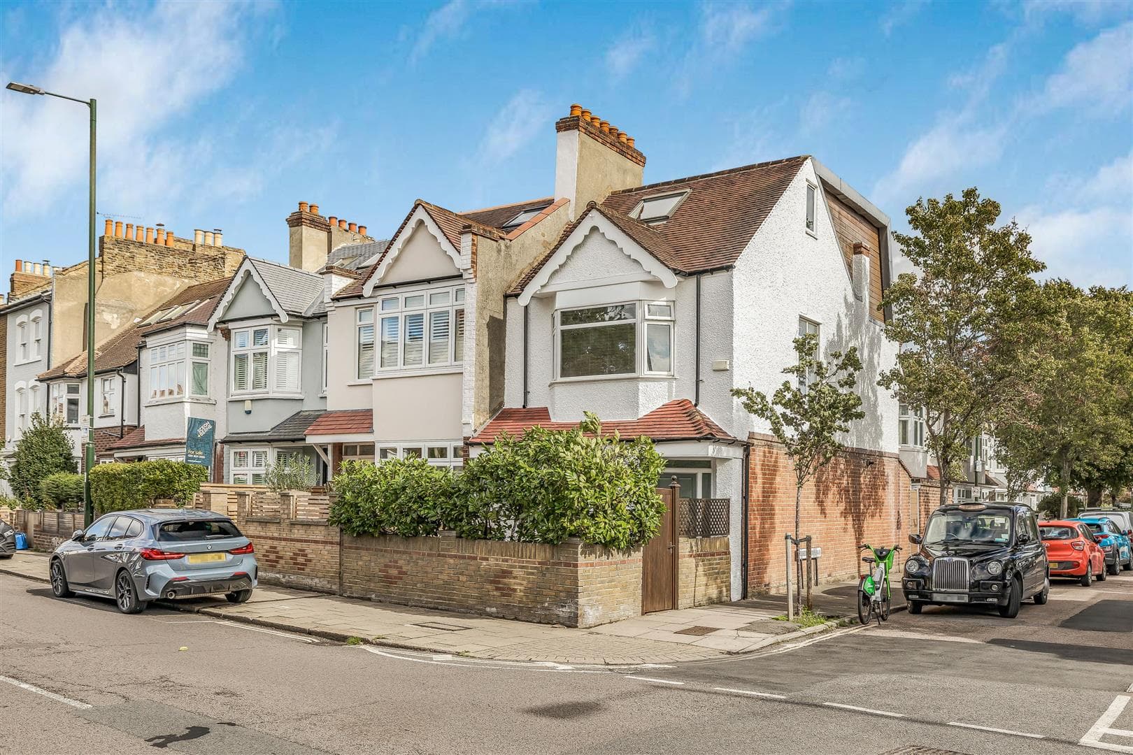 White Hart Lane, Barnes, London, SW13 0JW