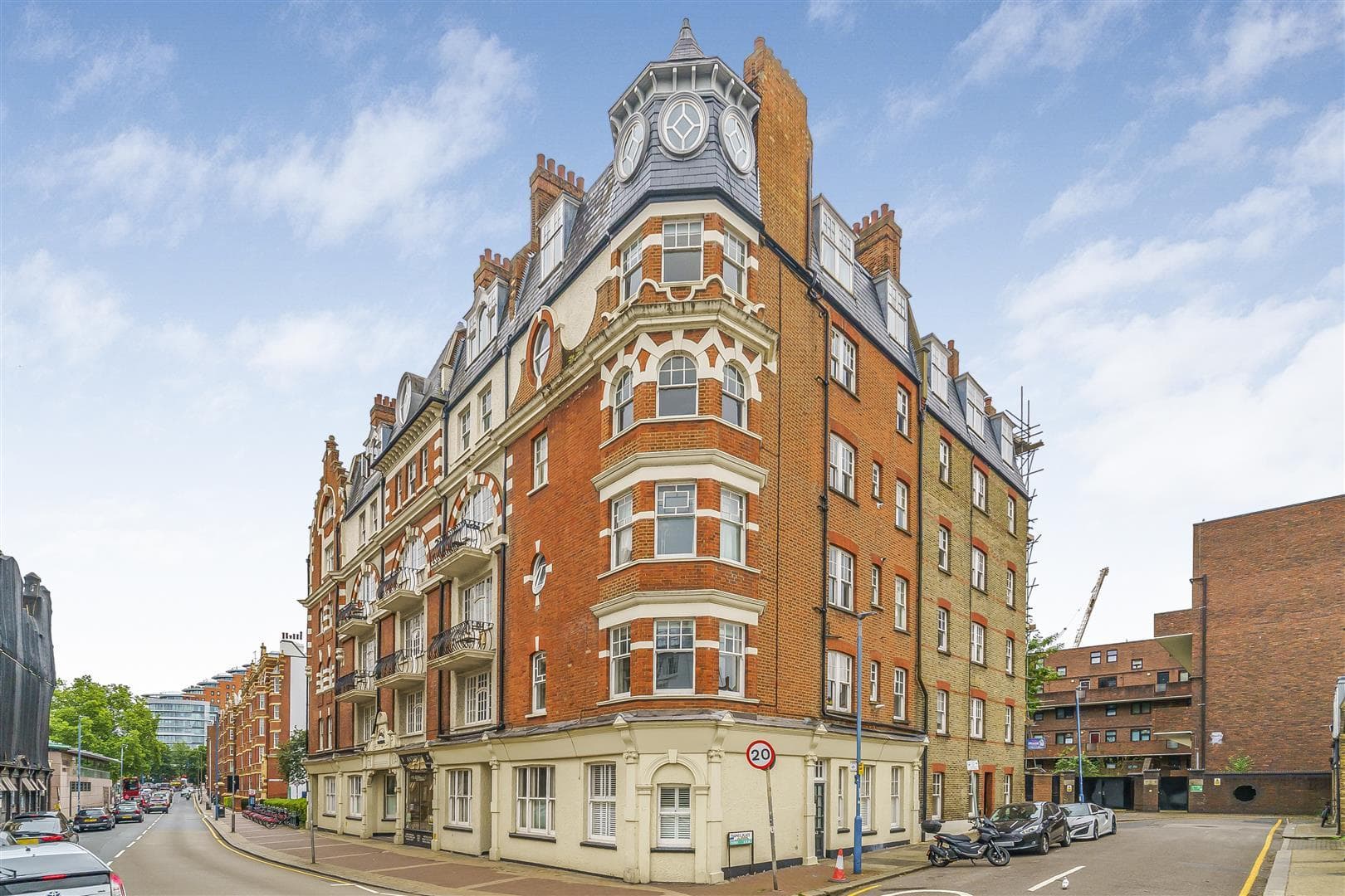 Lower Richmond Road, Putney, London, SW15 1EP