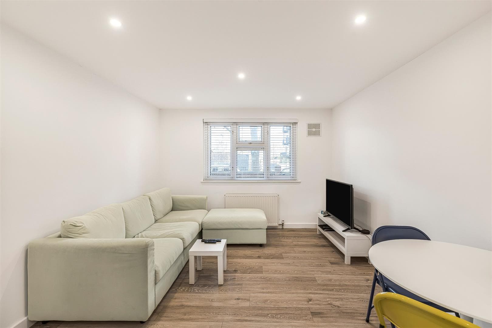 Rann House, Mortlake High St, London, SW14 8HT