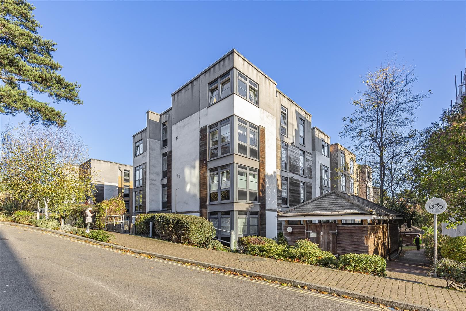 Scott Avenue, London, SW15 3PD