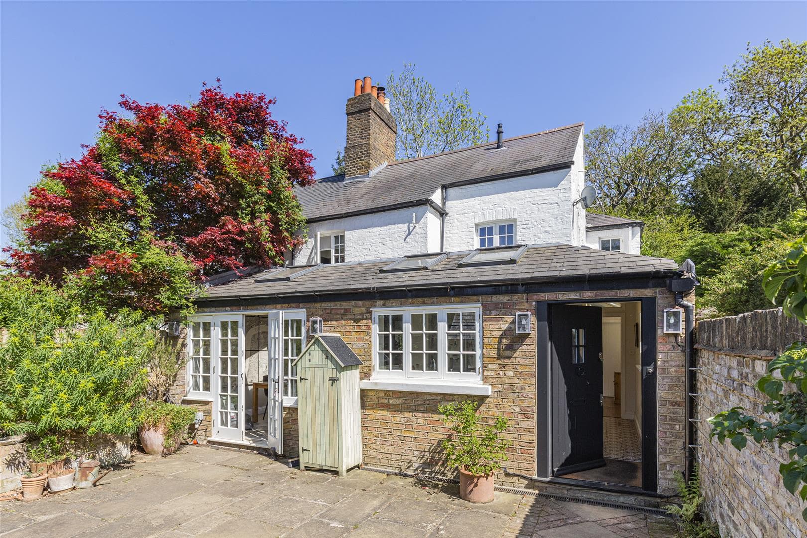 Park Holme Cottage, London, SW14 7ER