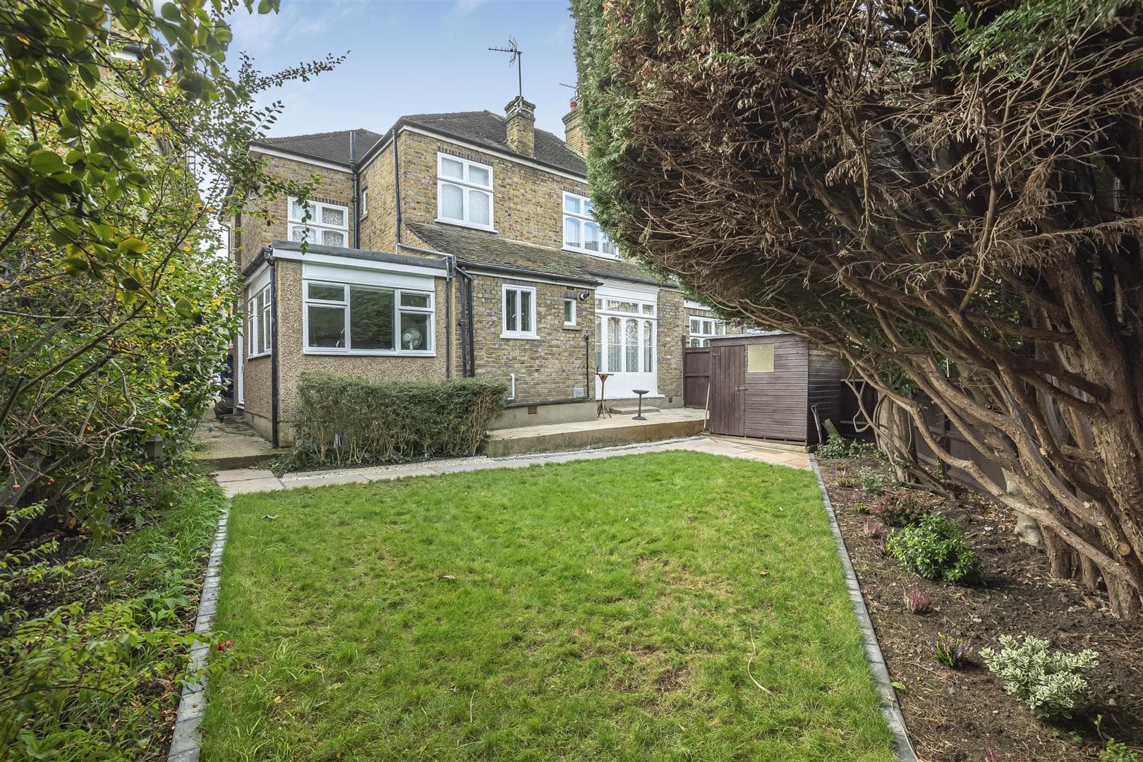 Penrhyn Crescent, London, SW14 7PF