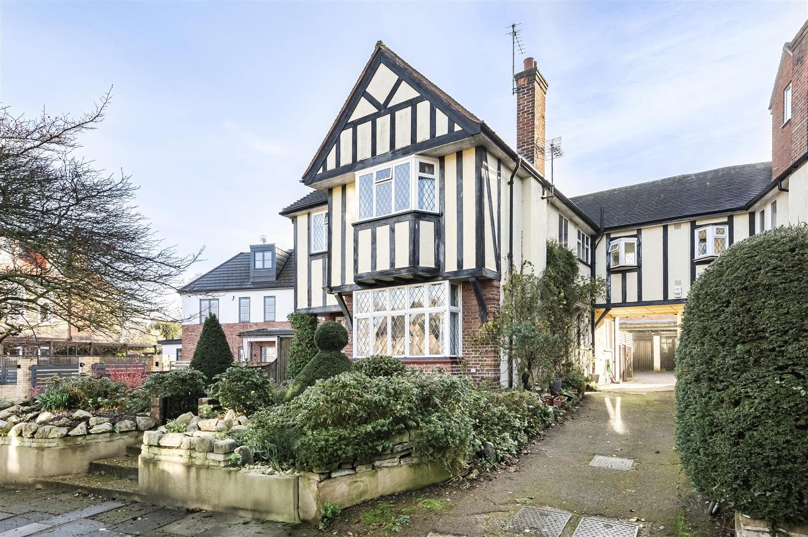 Firs Avenue, East Sheen, London, SW14 7NZ