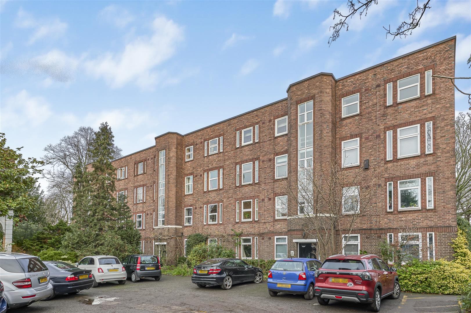 Rosemary Gardens, London, SW14 7HD