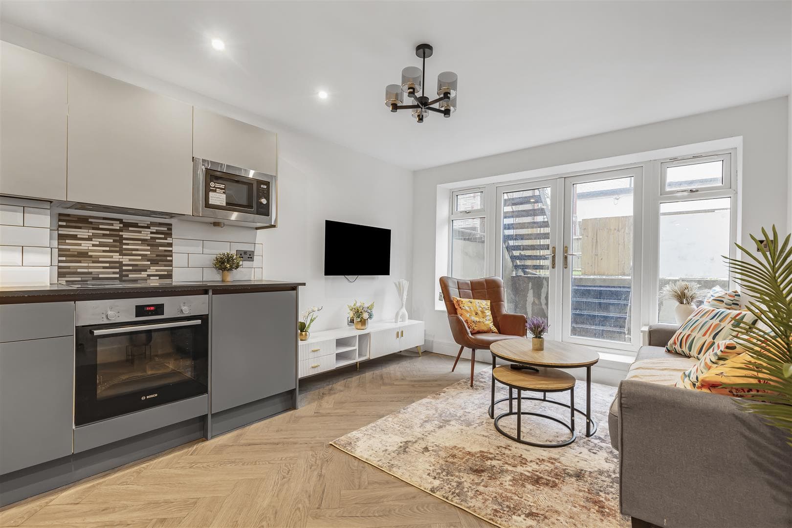 Upper Richmond Road West, East Sheen, London, SW14 7JX