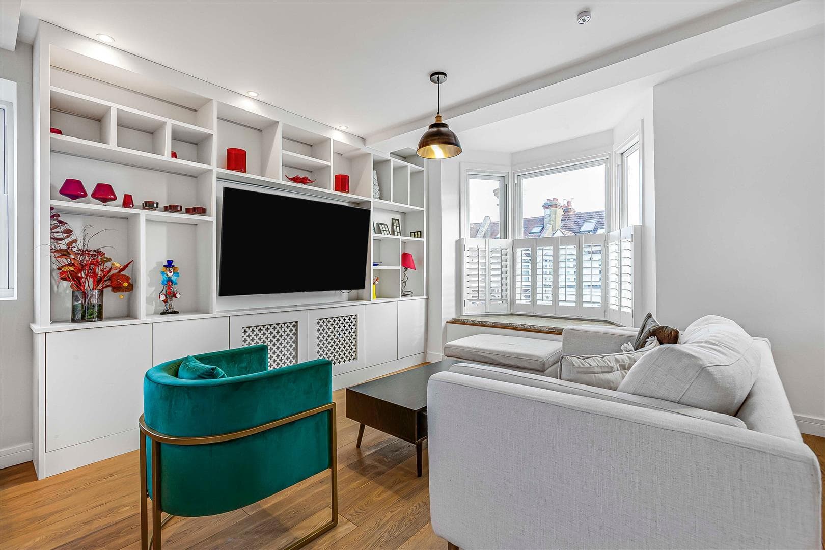 White Hart Lane, Barnes, London, SW13 0QB