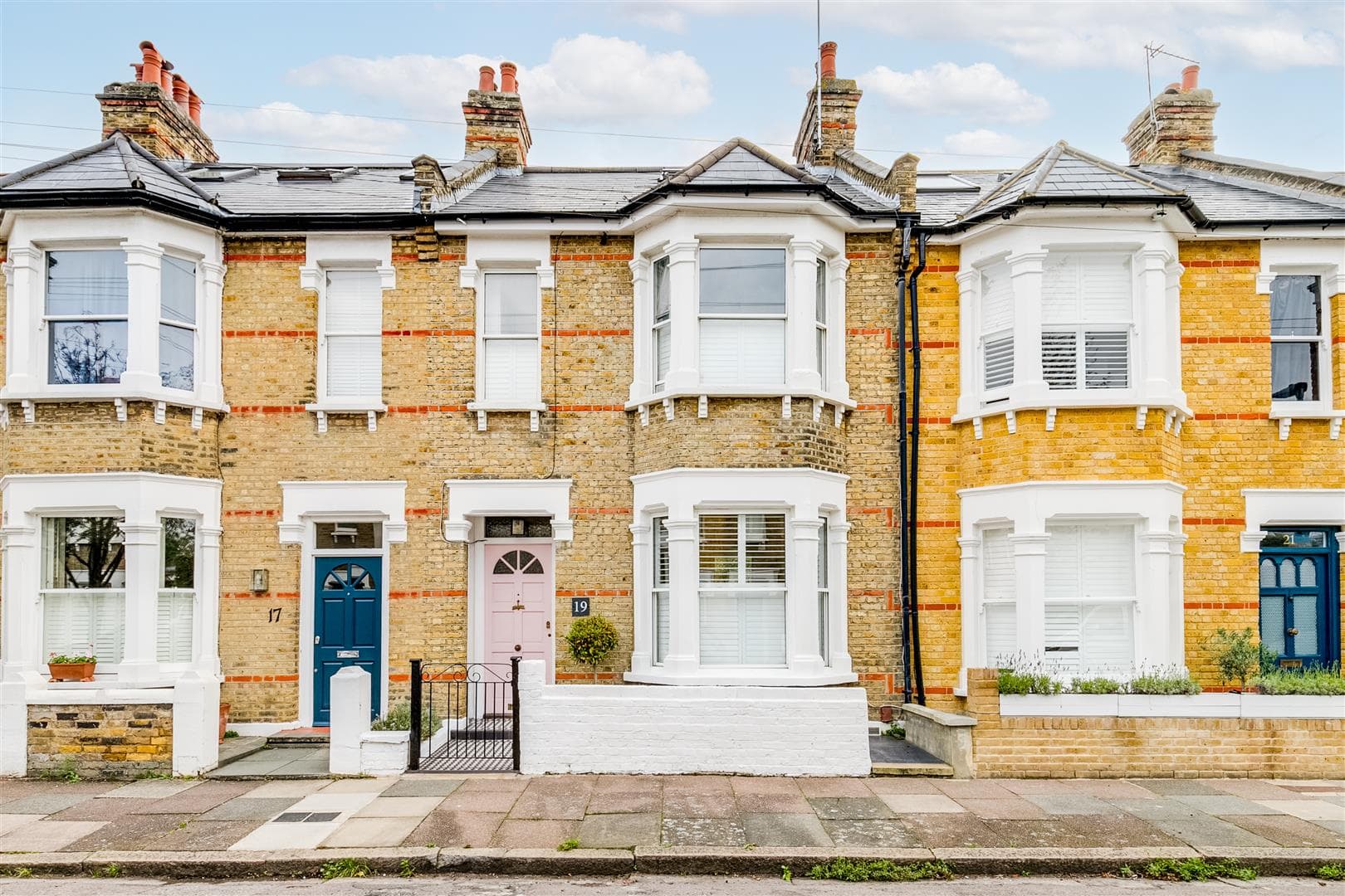 Buxton Road, East Sheen, London, SW14 8SY