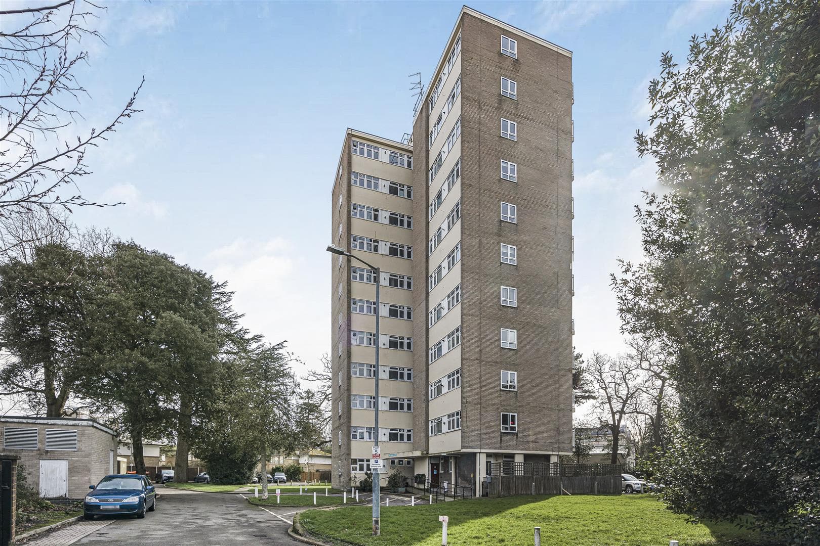 Wimbledon Park Side, London, SW19 5LS