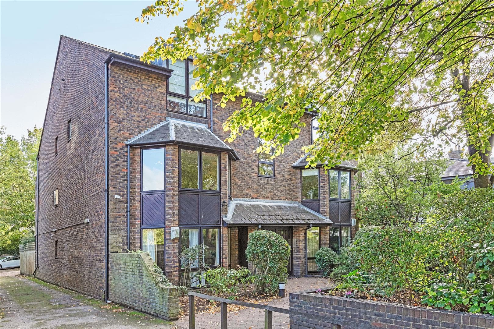 6 Castelnau, Barnes, London, SW13 9RU