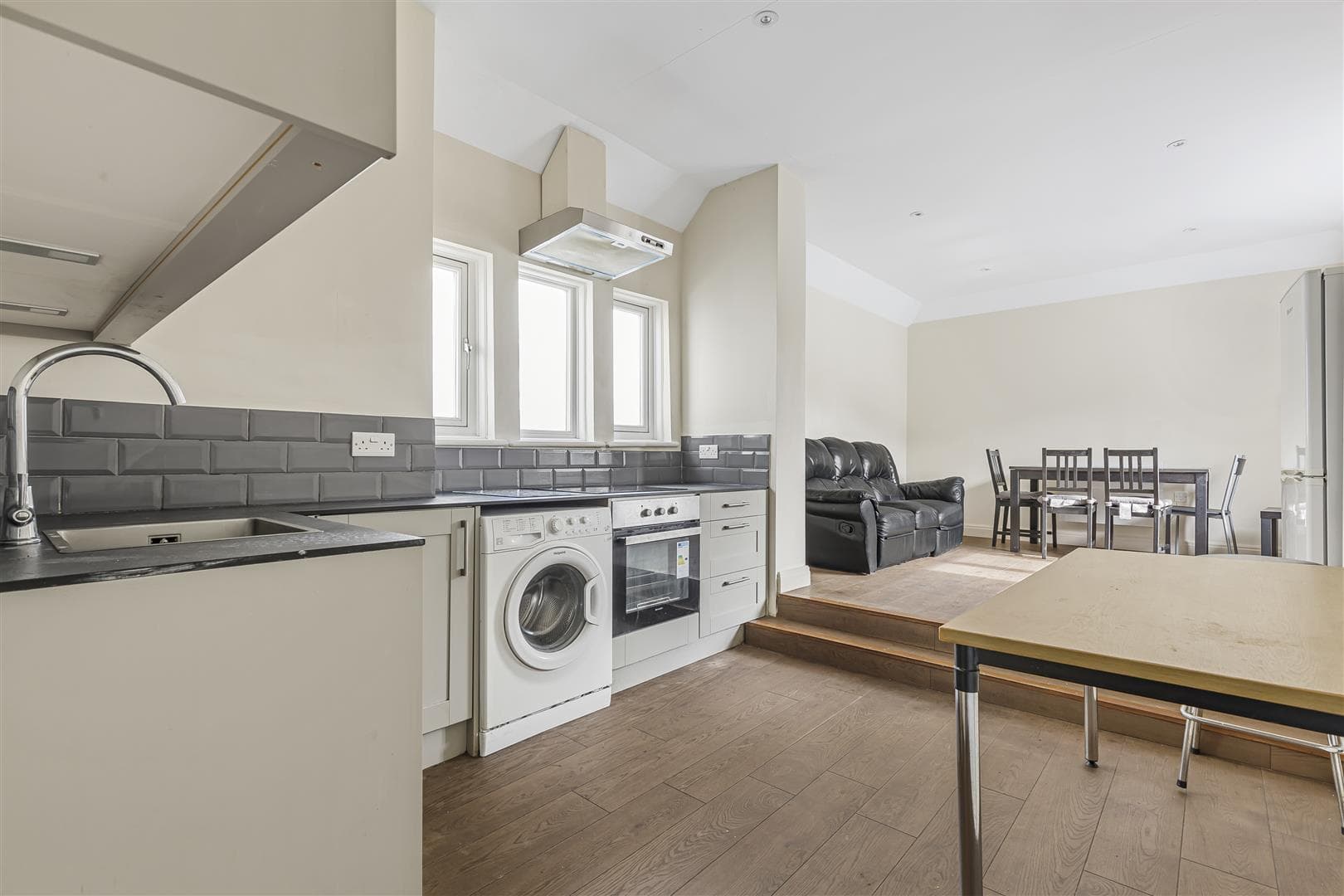 Clifford Avenue, East Sheen, SW14 7BW