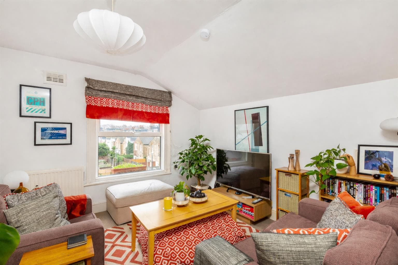 Lower Richmond Road, Putney, London, SW15 1JT