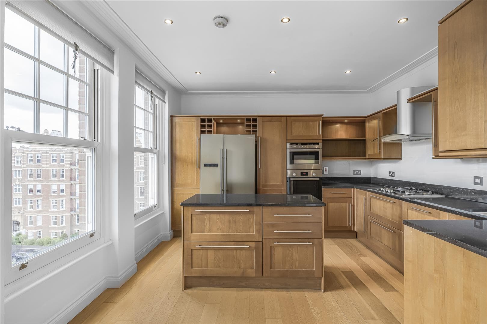 Lower Richmond Road, Putney, London, SW15 1EN