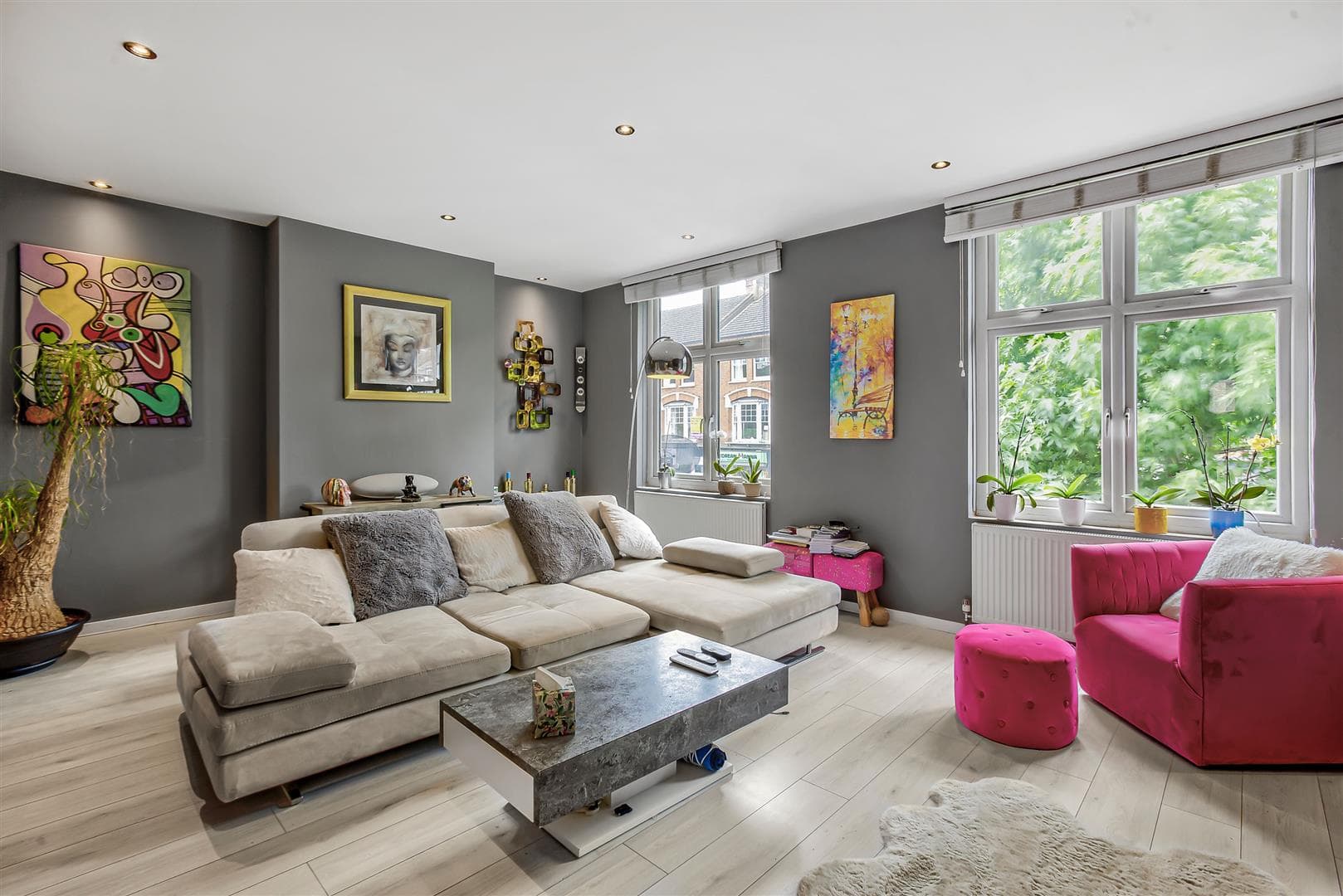 Upper Richmond Road West, Sheen, London, SW14 8AN
