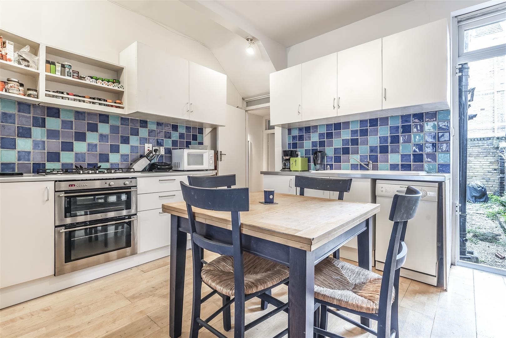 Weiss Road, Putney, London, SW15 1DH
