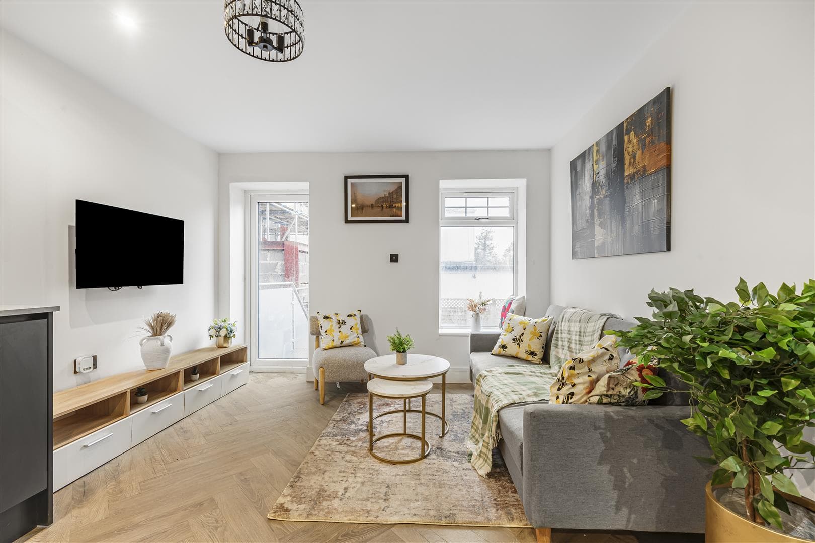 Upper Richmond Road West, East Sheen, London, SW14 7JX