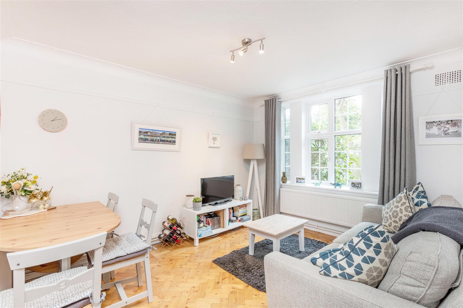 Rosemary Gardens, London, SW14 7HD
