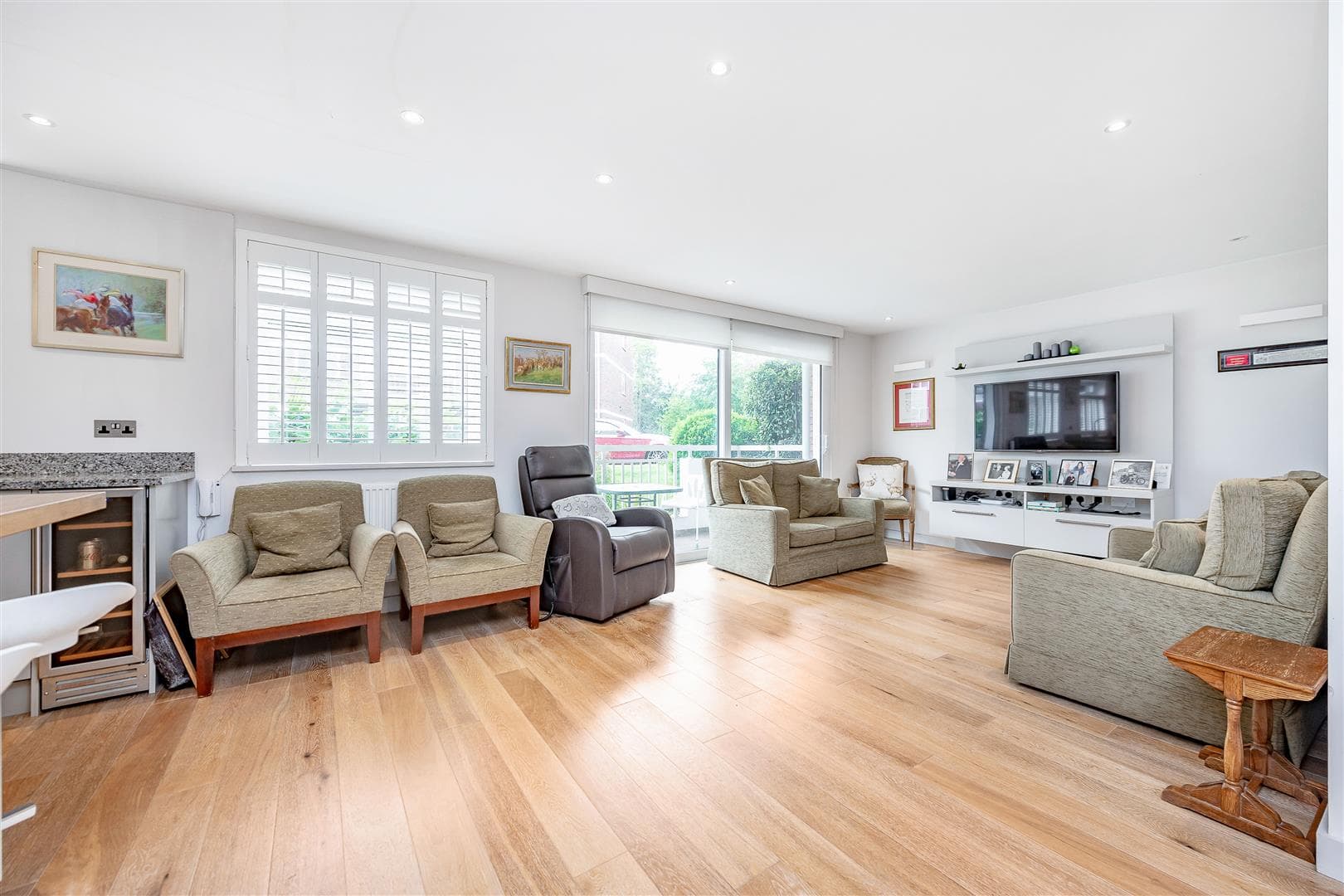 Sheen Road, Richmond, London, TW10 5BD