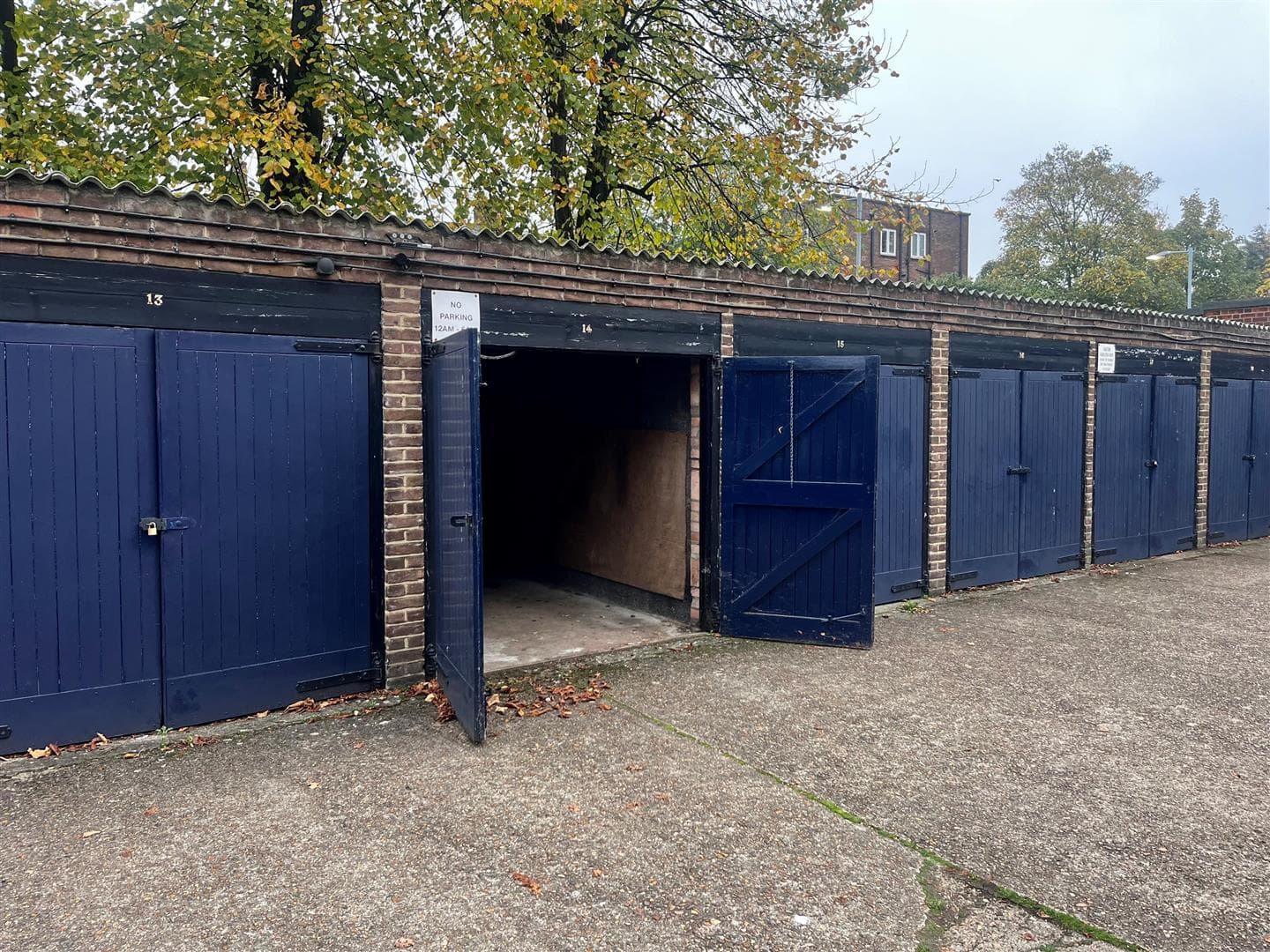 St. Leonards Road, London, SW14 7LS