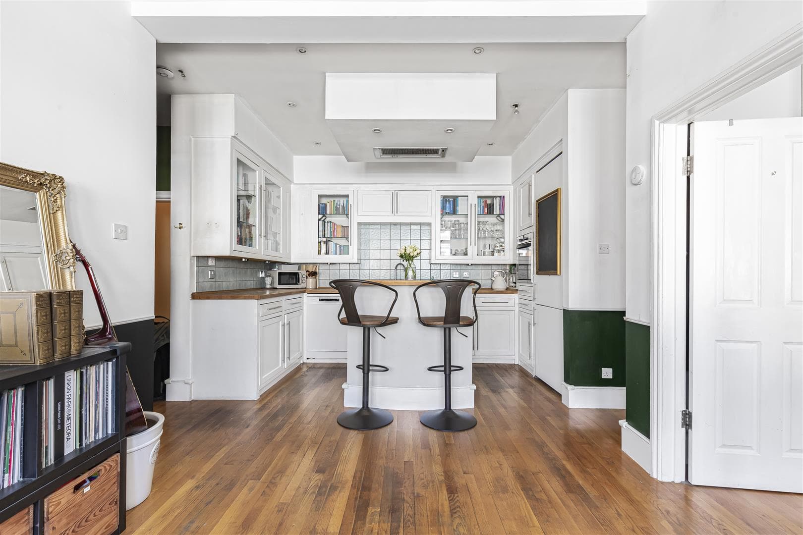 Upper Richmond Road West, London, SW14 8QN