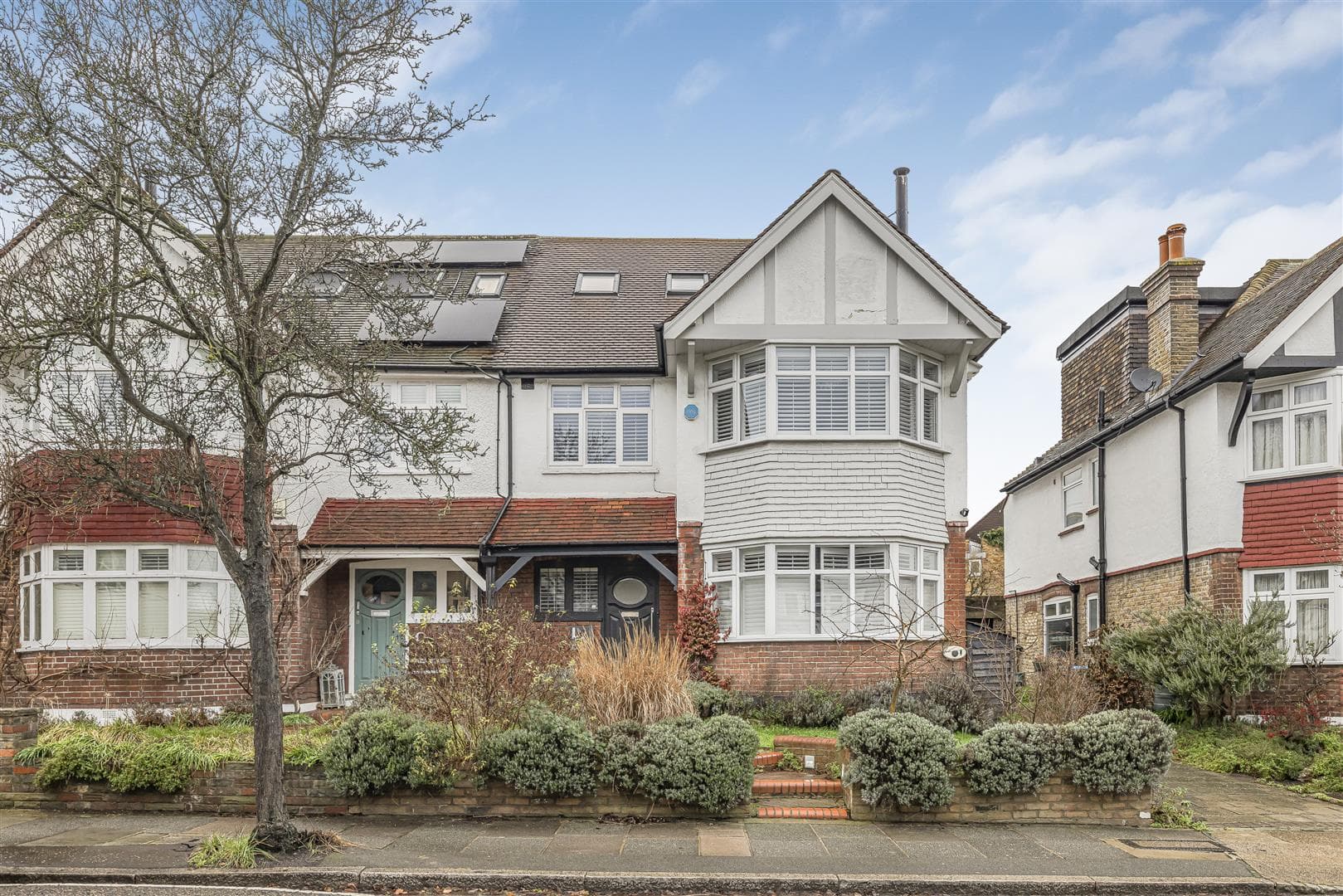 Hertford Avenue, London, SW14 8EQ