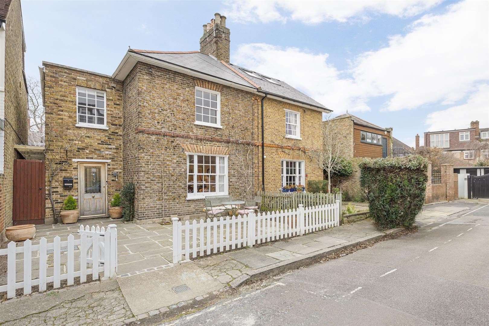 Ellison Road, Barnes, London, SW13 0AD