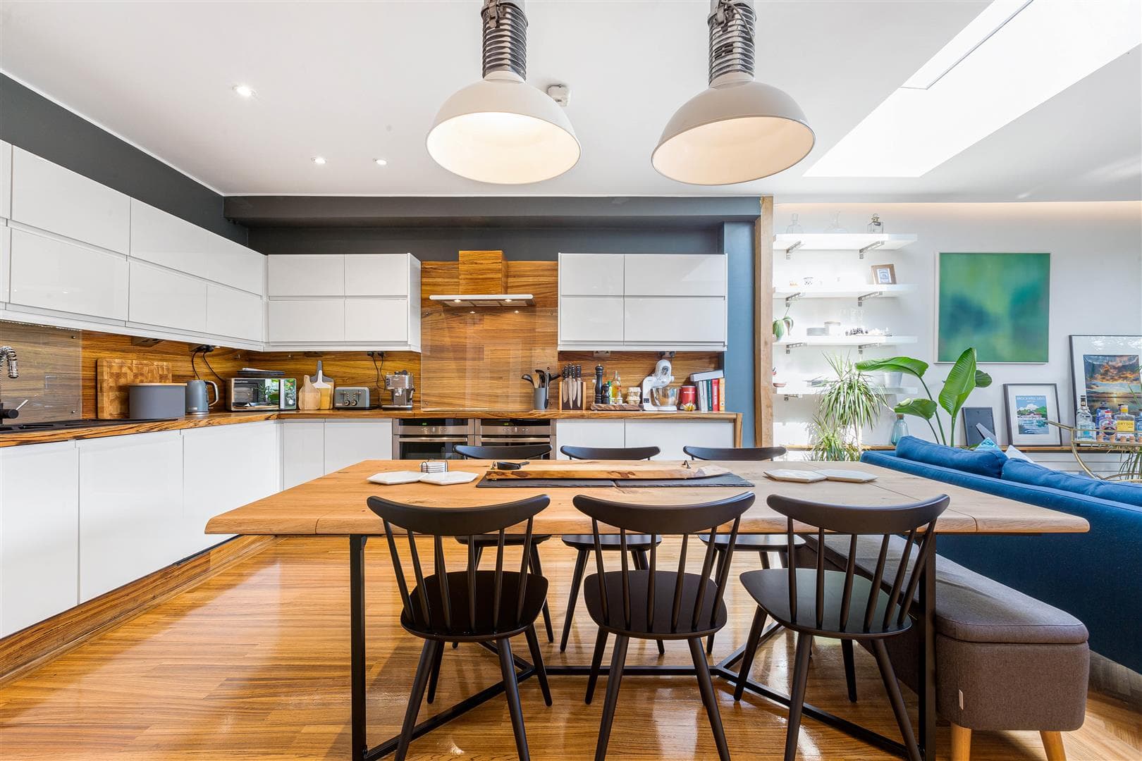 Deanhill Road, London, SW14 7DF