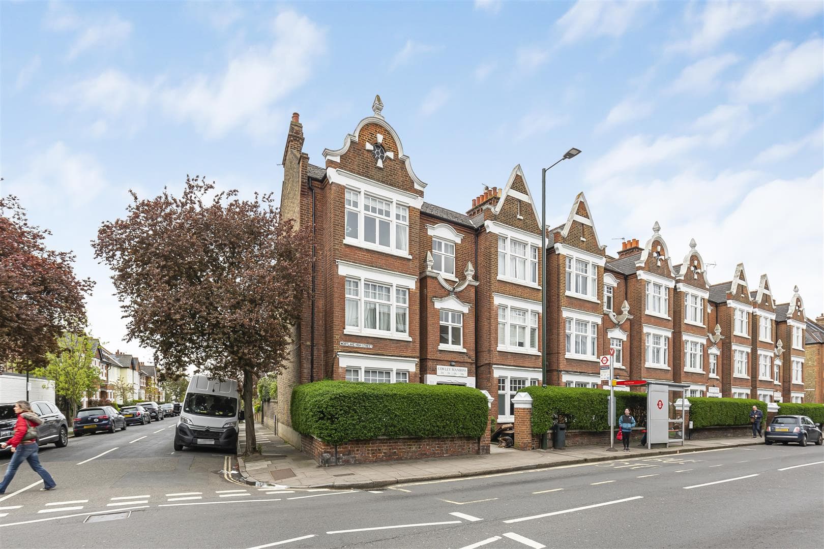 Mortlake High Street, Mortlake, London, SW14 8SL