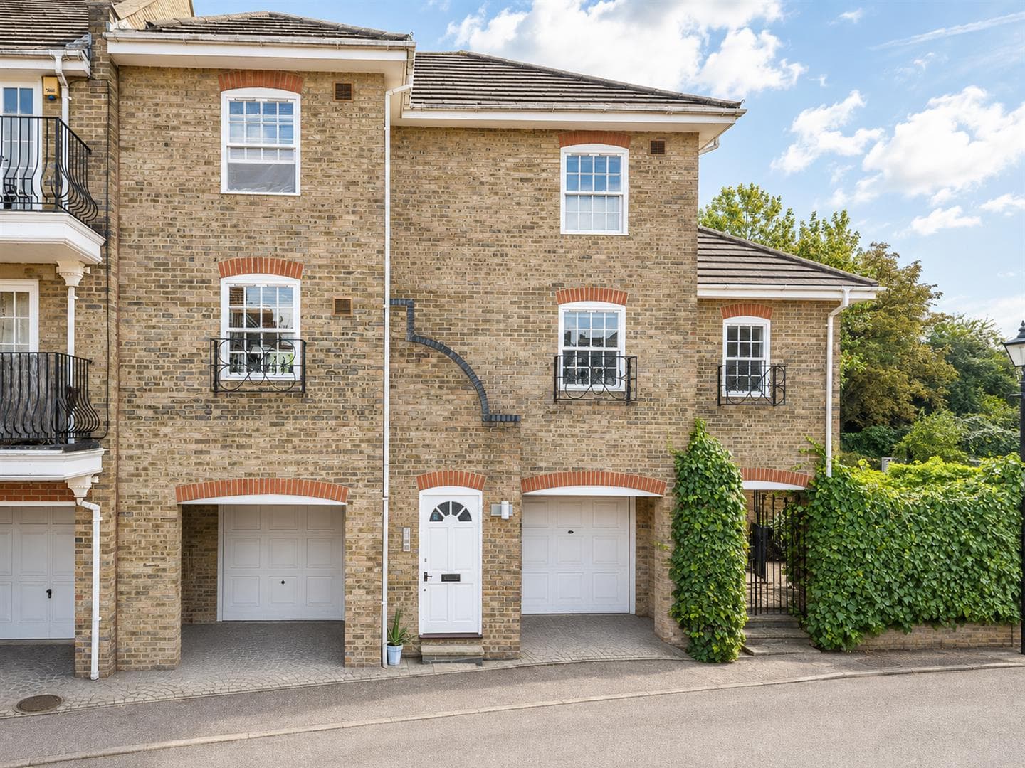 Cedar Terrace, Richmond, TW9 2BY