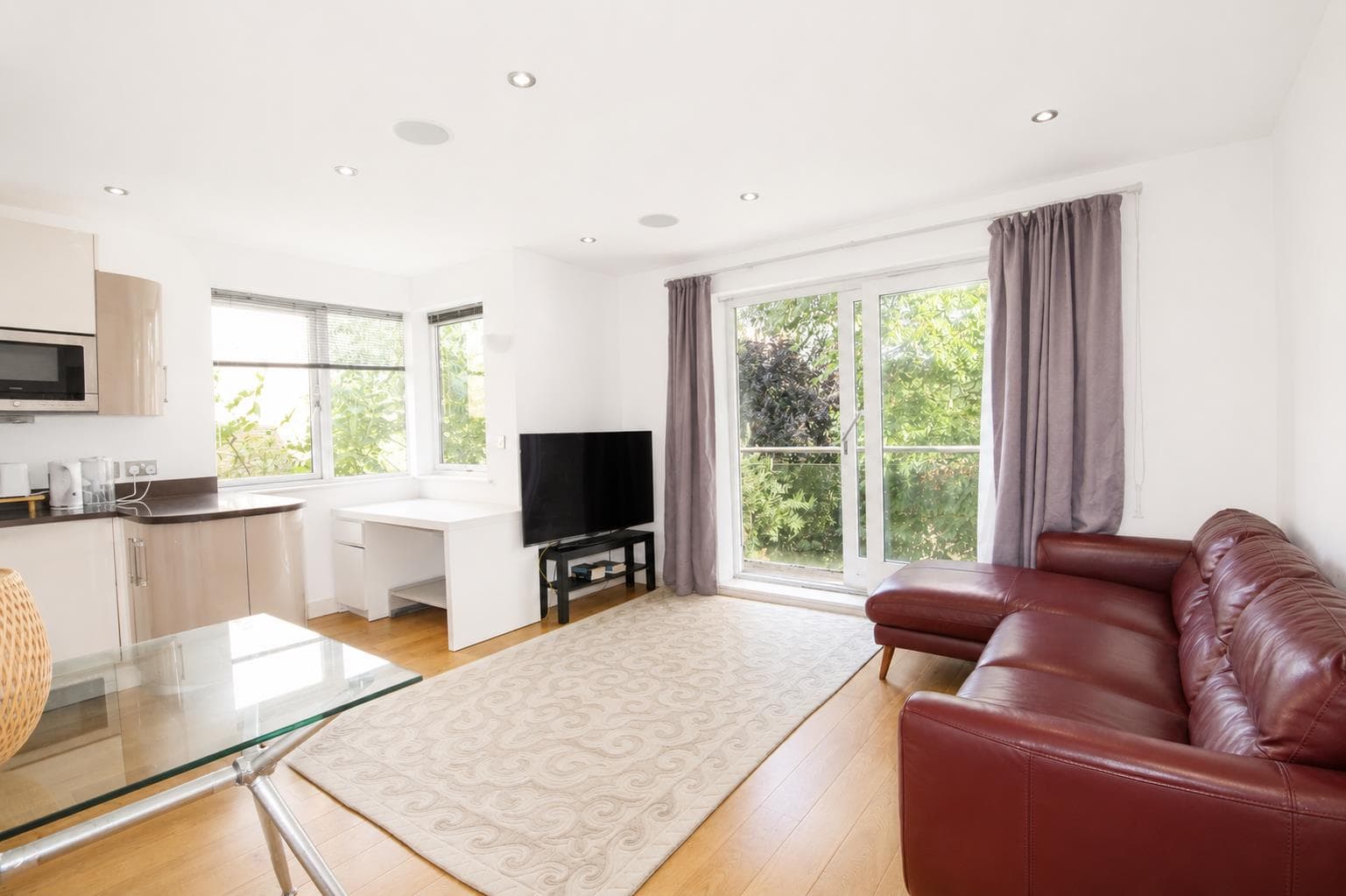 Upper Richmond Road, London, SW15 5QW